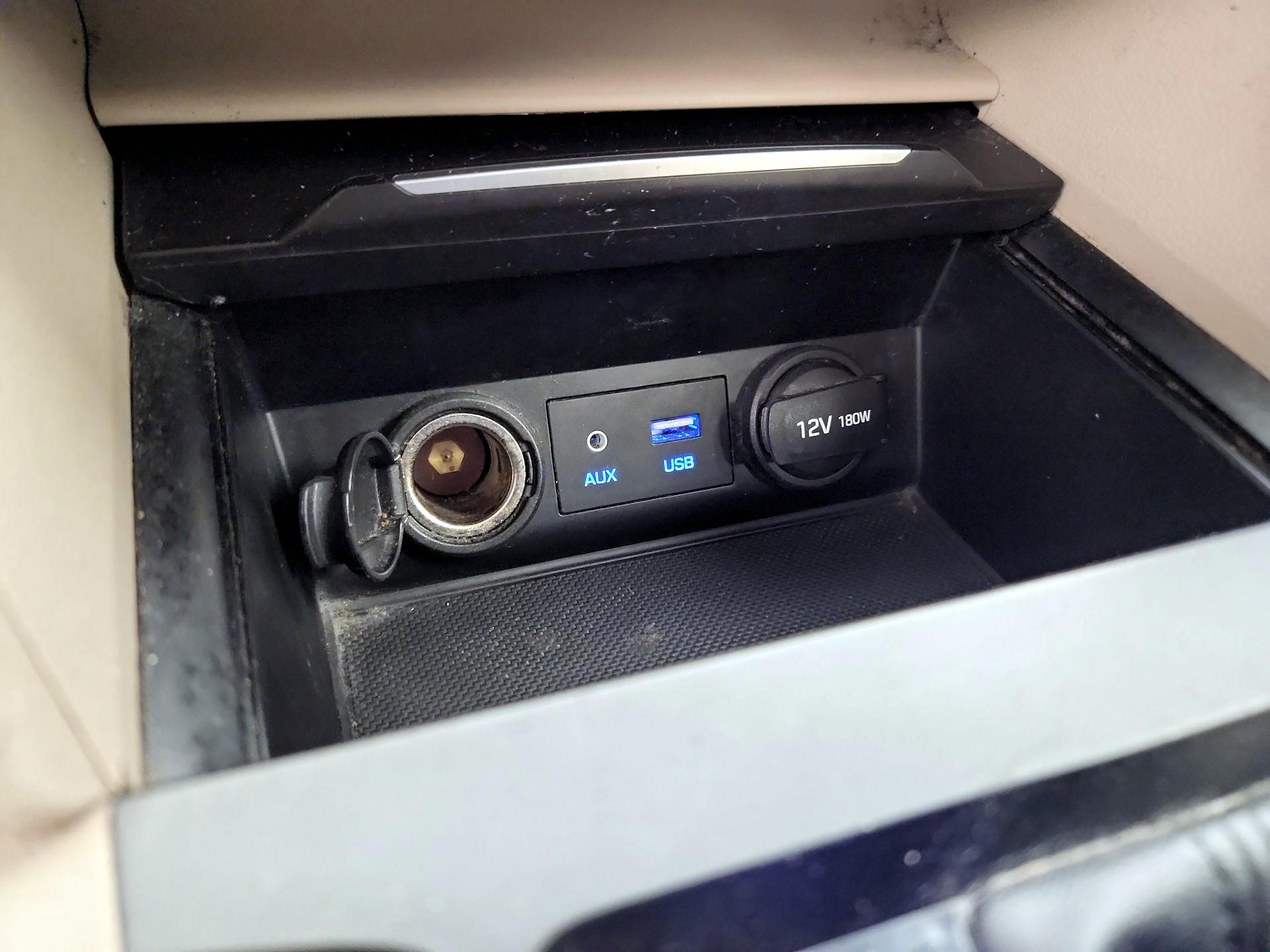 Thumbnail: 2017 Hyundai Elantra - 18