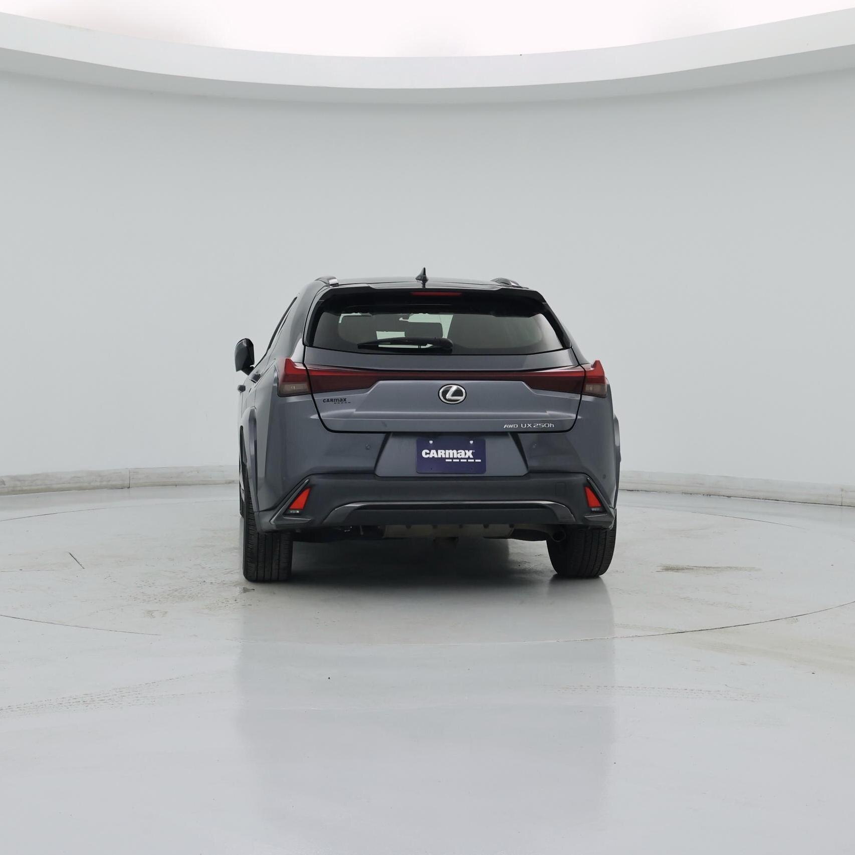 Thumbnail: 2023 Lexus UX - 6