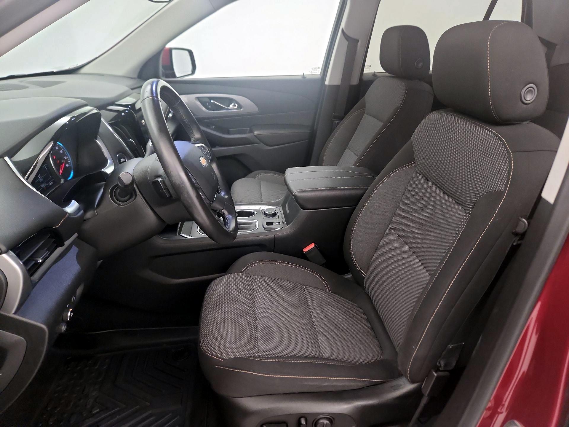 Thumbnail: 2019 Chevrolet Traverse - 11