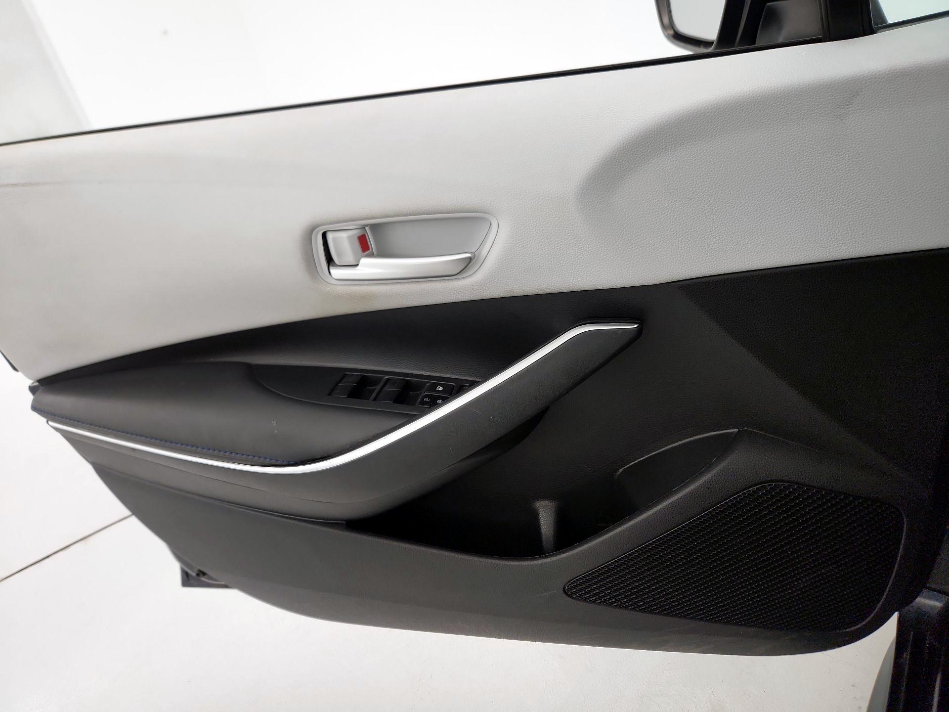 Thumbnail: 2021 Toyota Corolla - 12