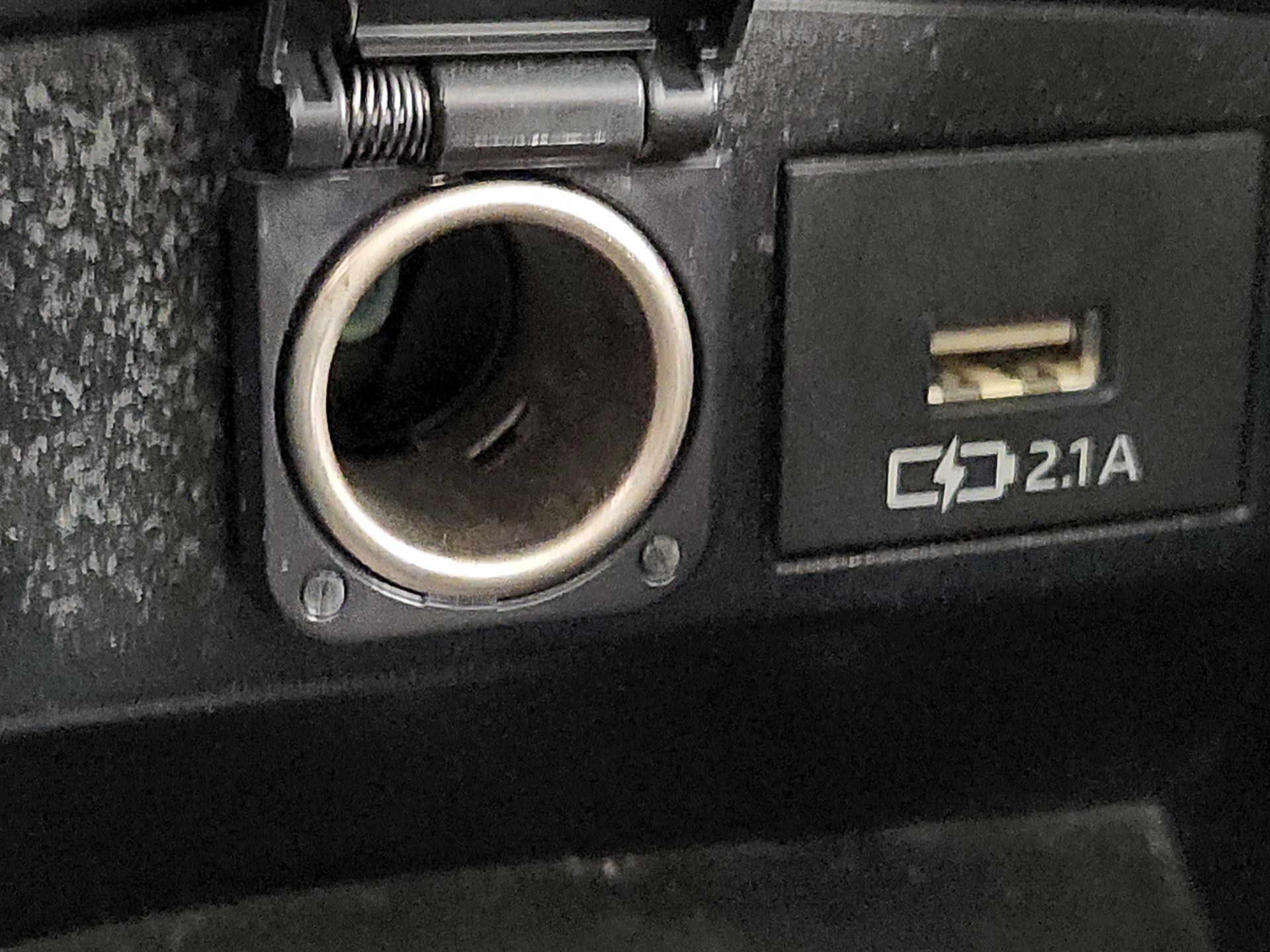 Thumbnail: 2021 Toyota Corolla - 18