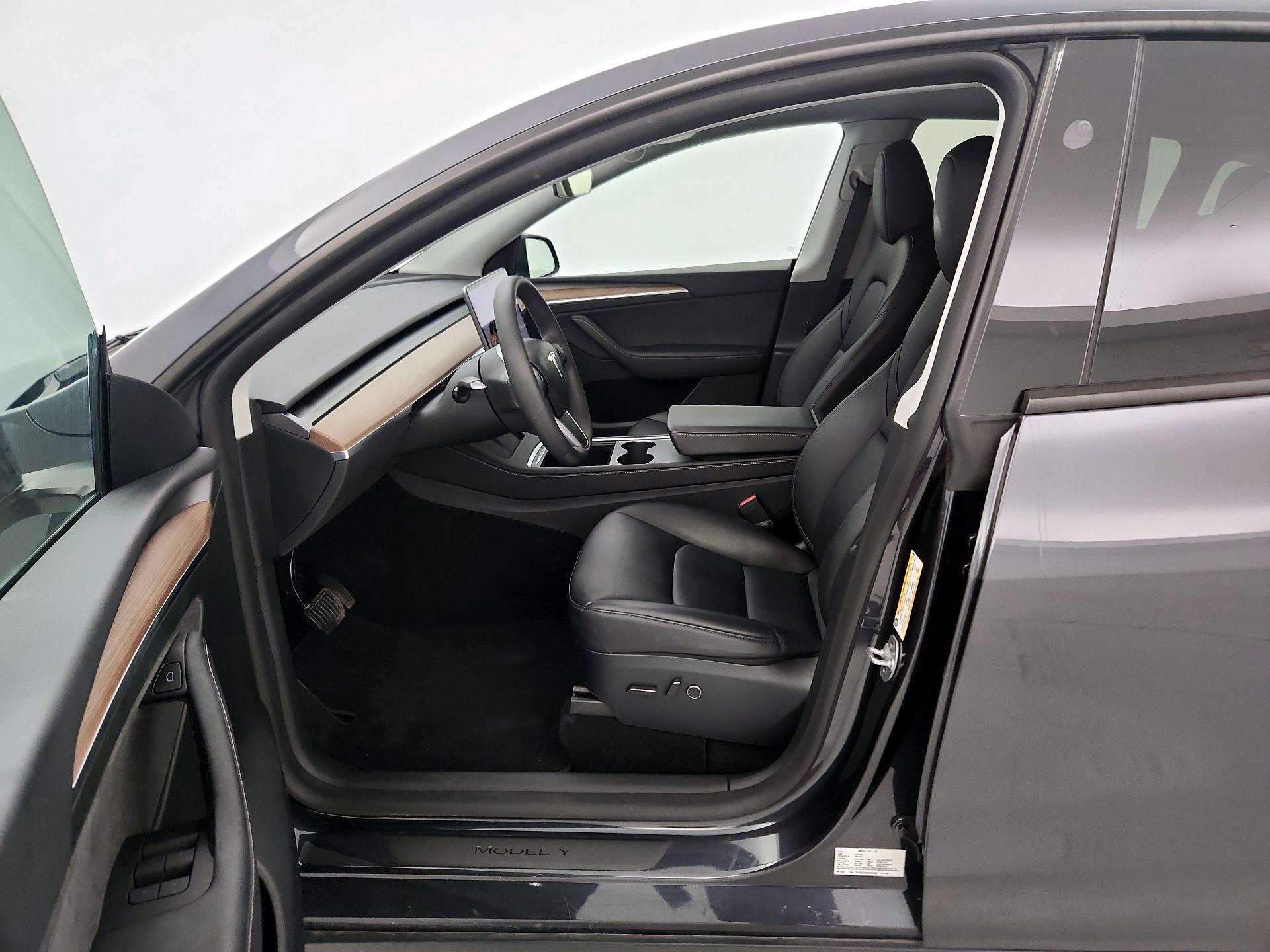 Thumbnail: 2024 Tesla Model Y - 11