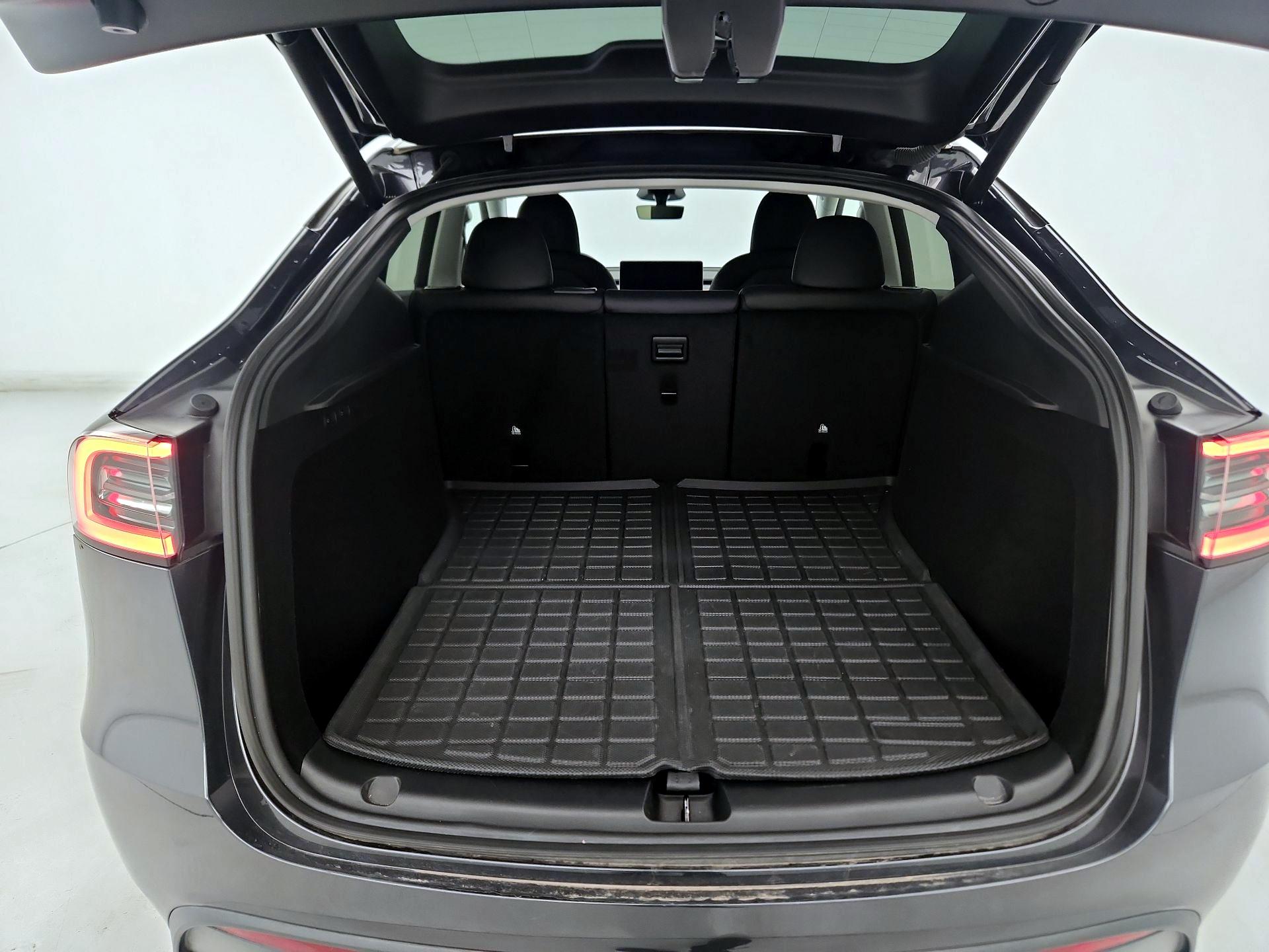 Thumbnail: 2024 Tesla Model Y - 20