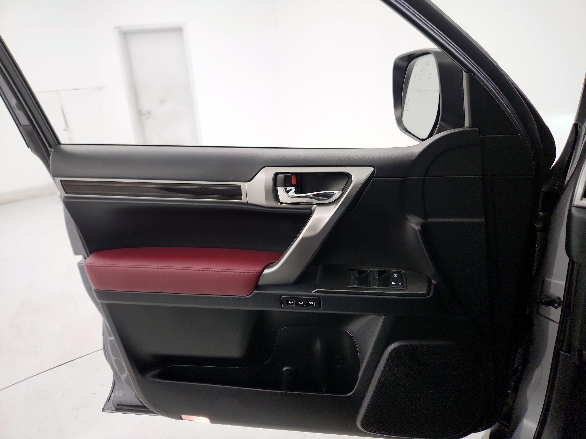 Thumbnail: 2023 Lexus GX - 12