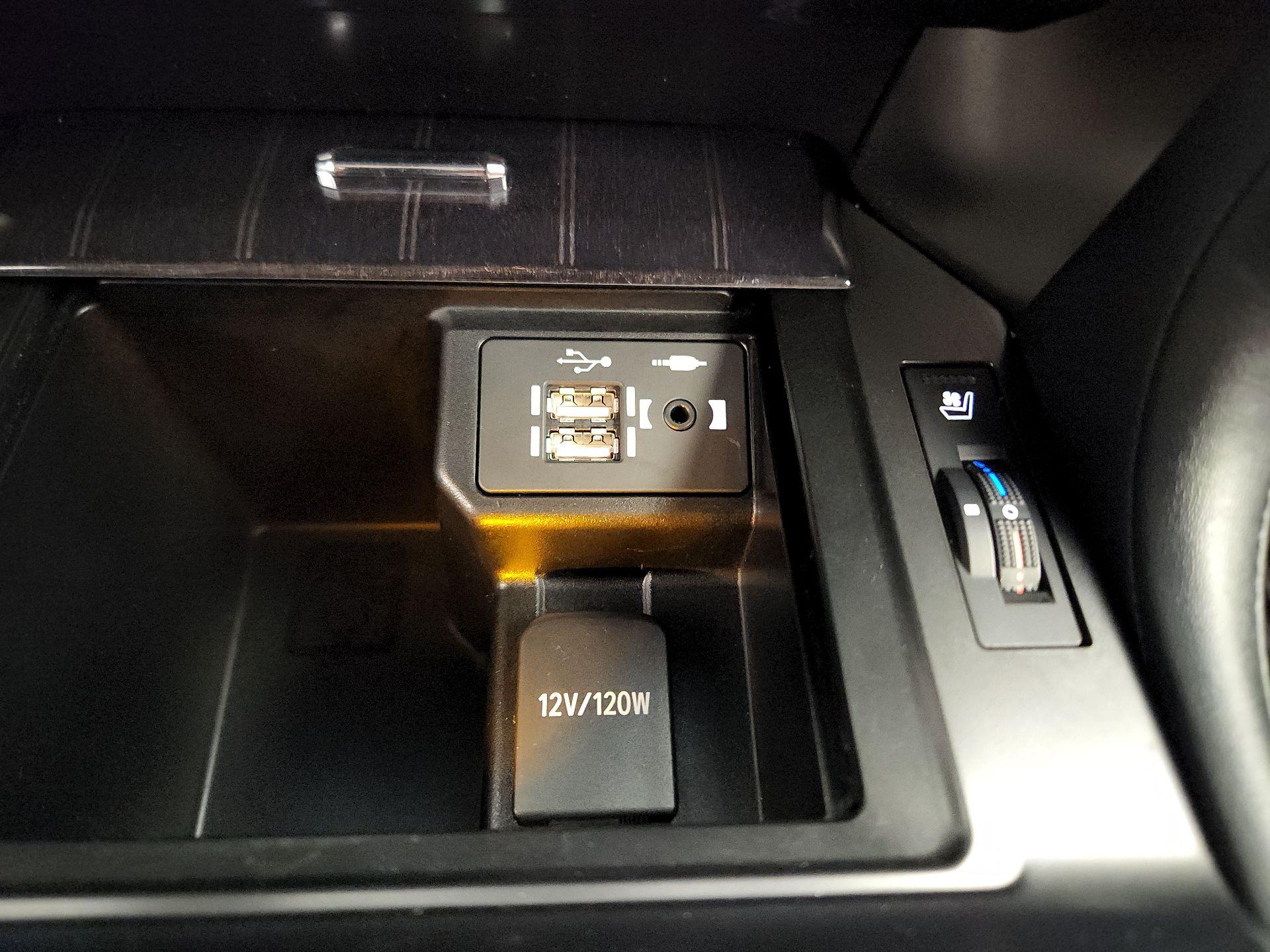 Thumbnail: 2023 Lexus GX - 19