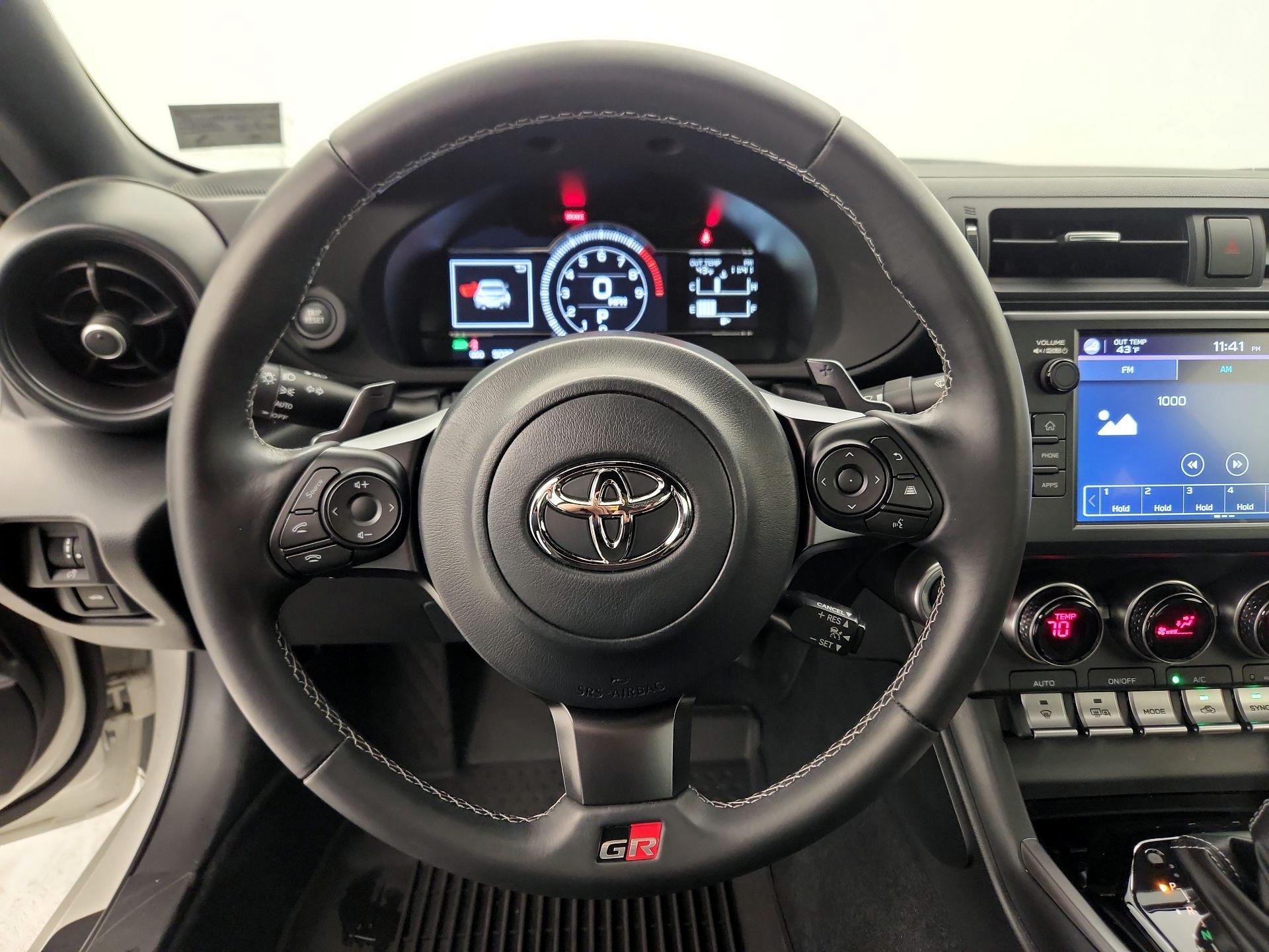 Thumbnail: 2024 Toyota GR86 - 10