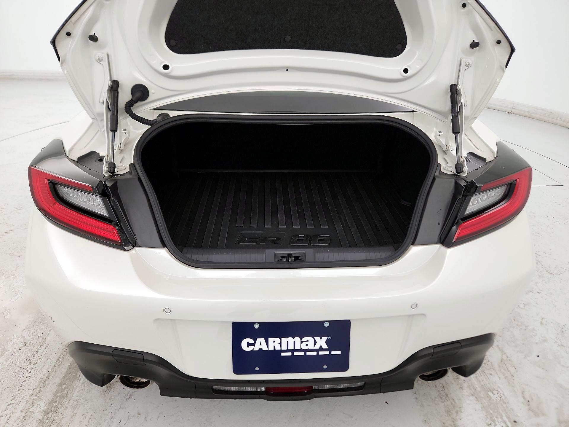 Thumbnail: 2024 Toyota GR86 - 20