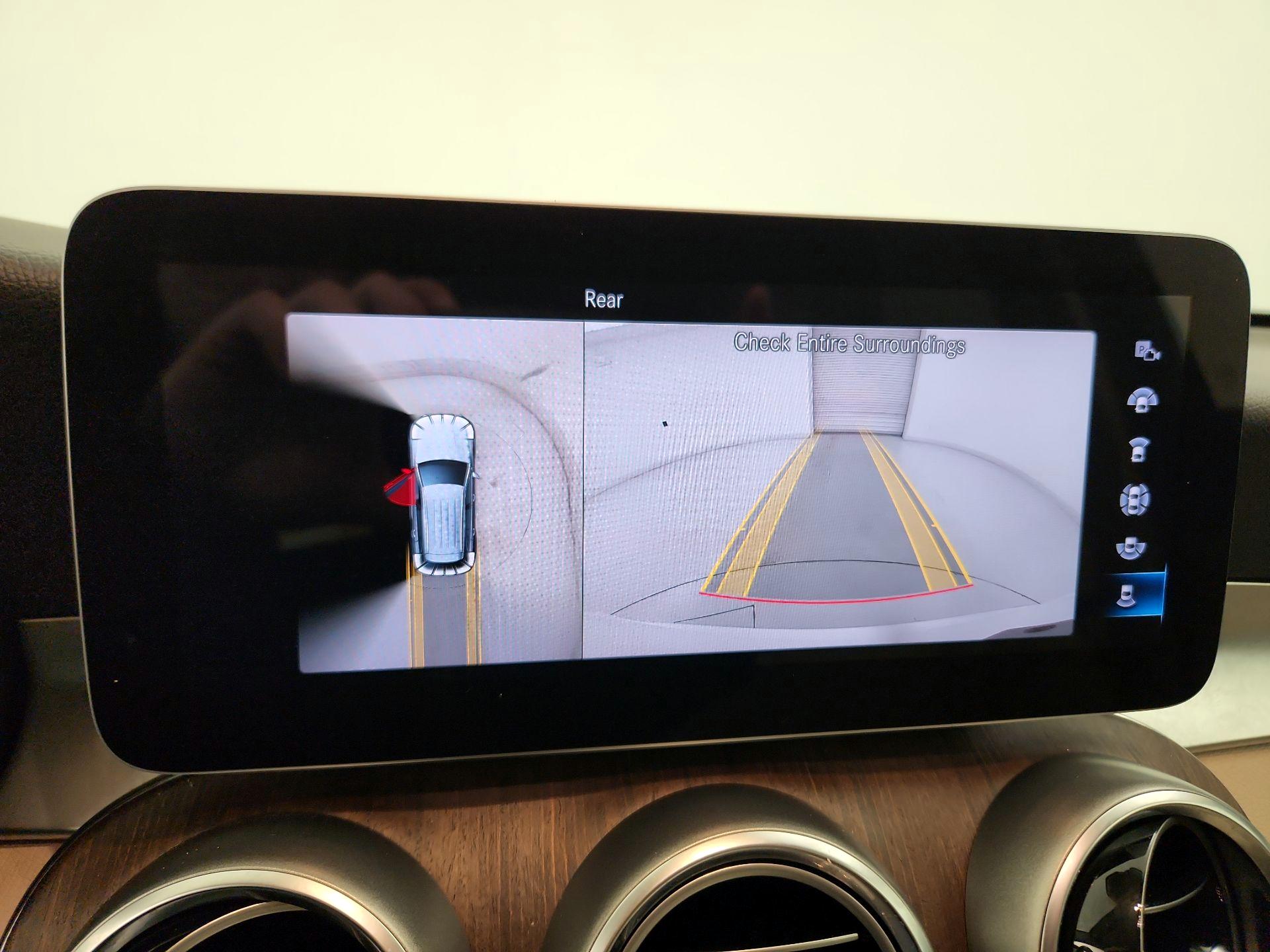 Thumbnail: 2020 Mercedes-Benz GLC - 15