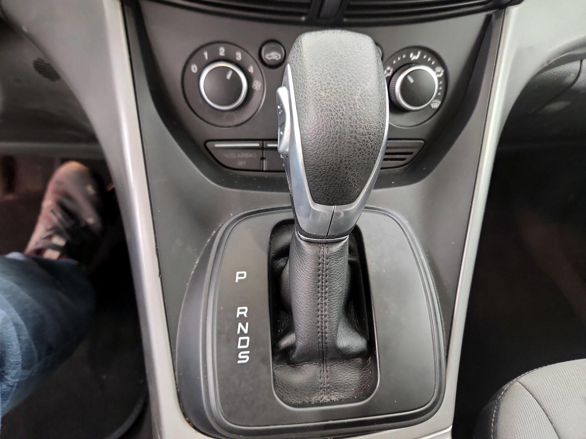 Thumbnail: 2016 Ford Escape - 17