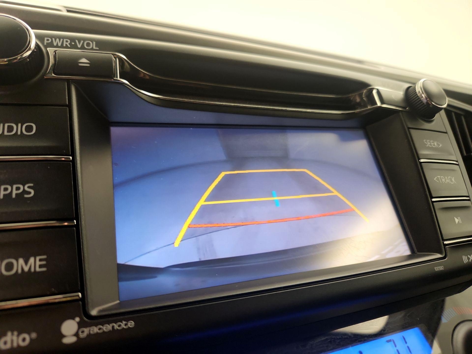 Thumbnail: 2018 Toyota RAV4 - 14