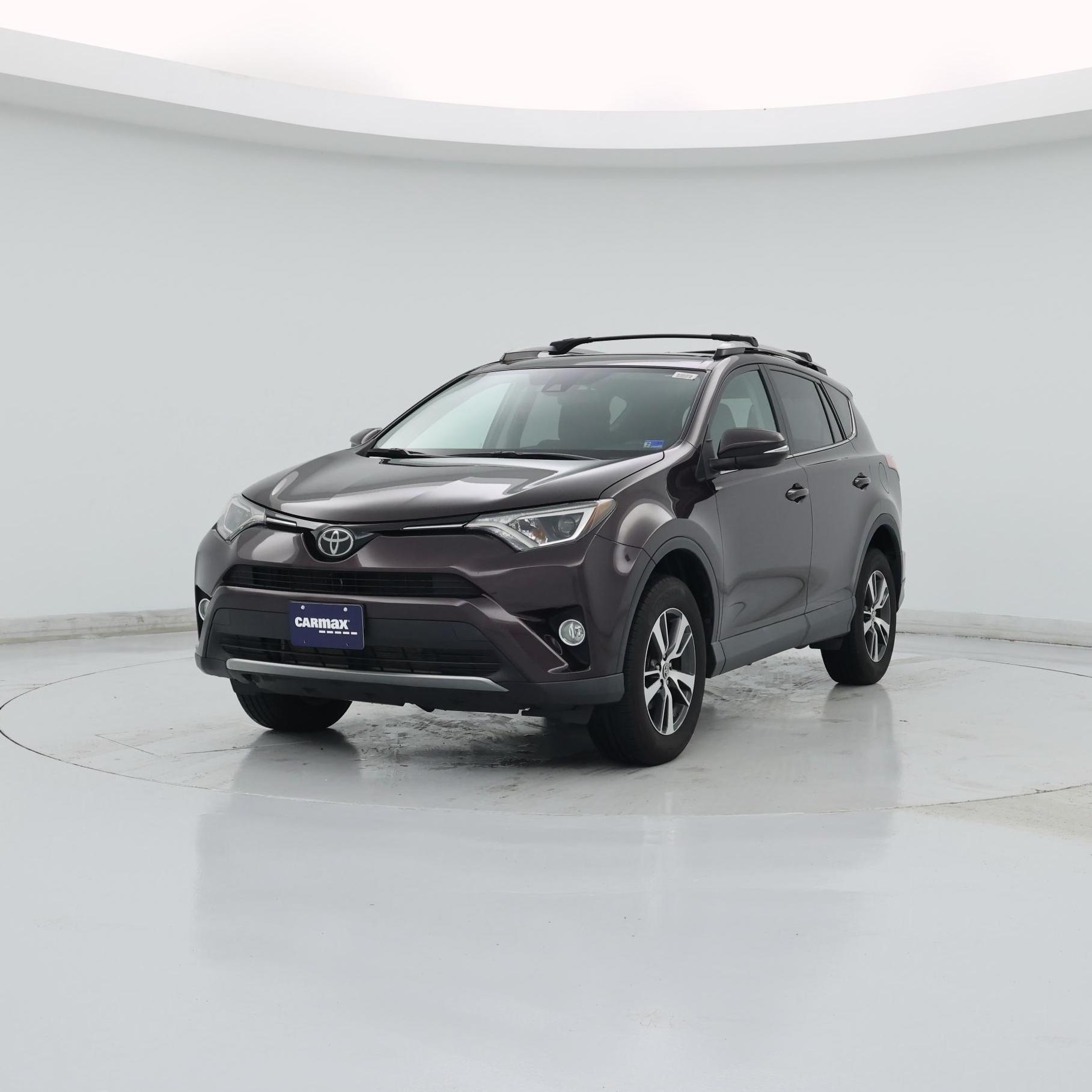 Thumbnail: 2018 Toyota RAV4 - 4