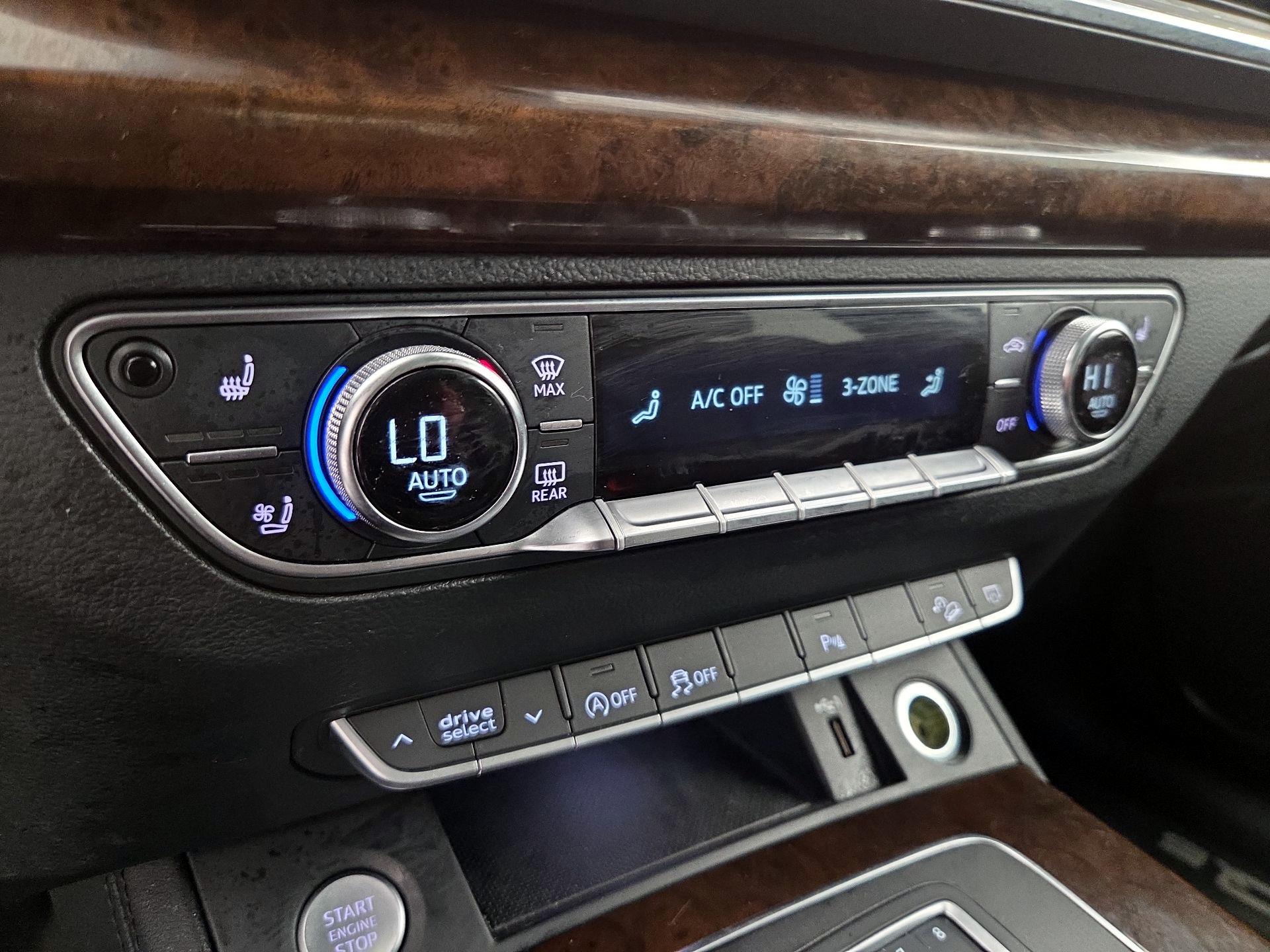 Thumbnail: 2020 Audi Q5 - 17