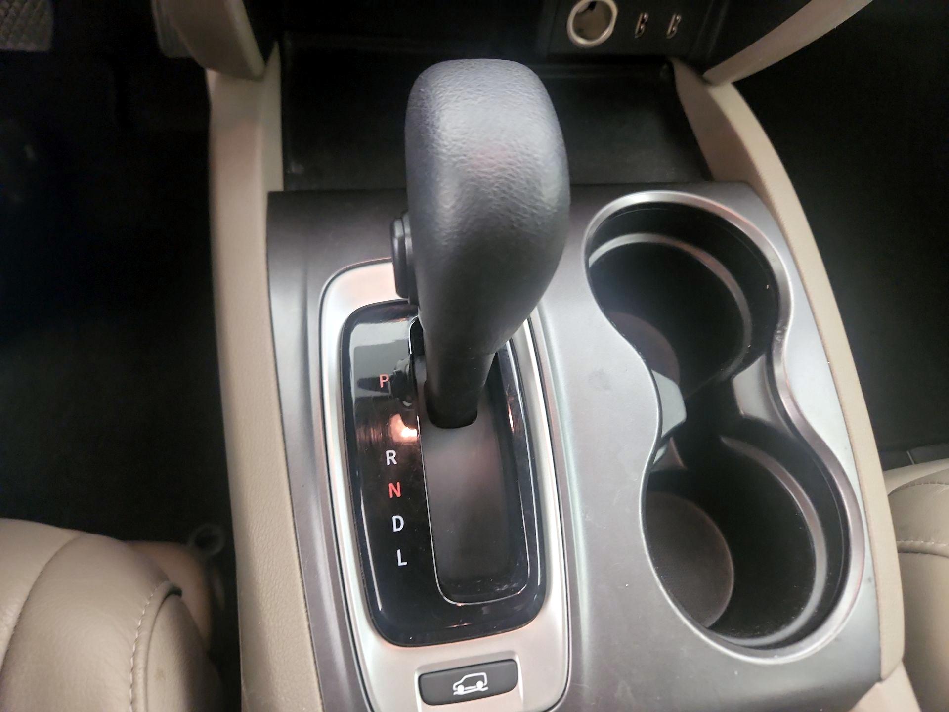 Thumbnail: 2017 Honda Pilot - 17