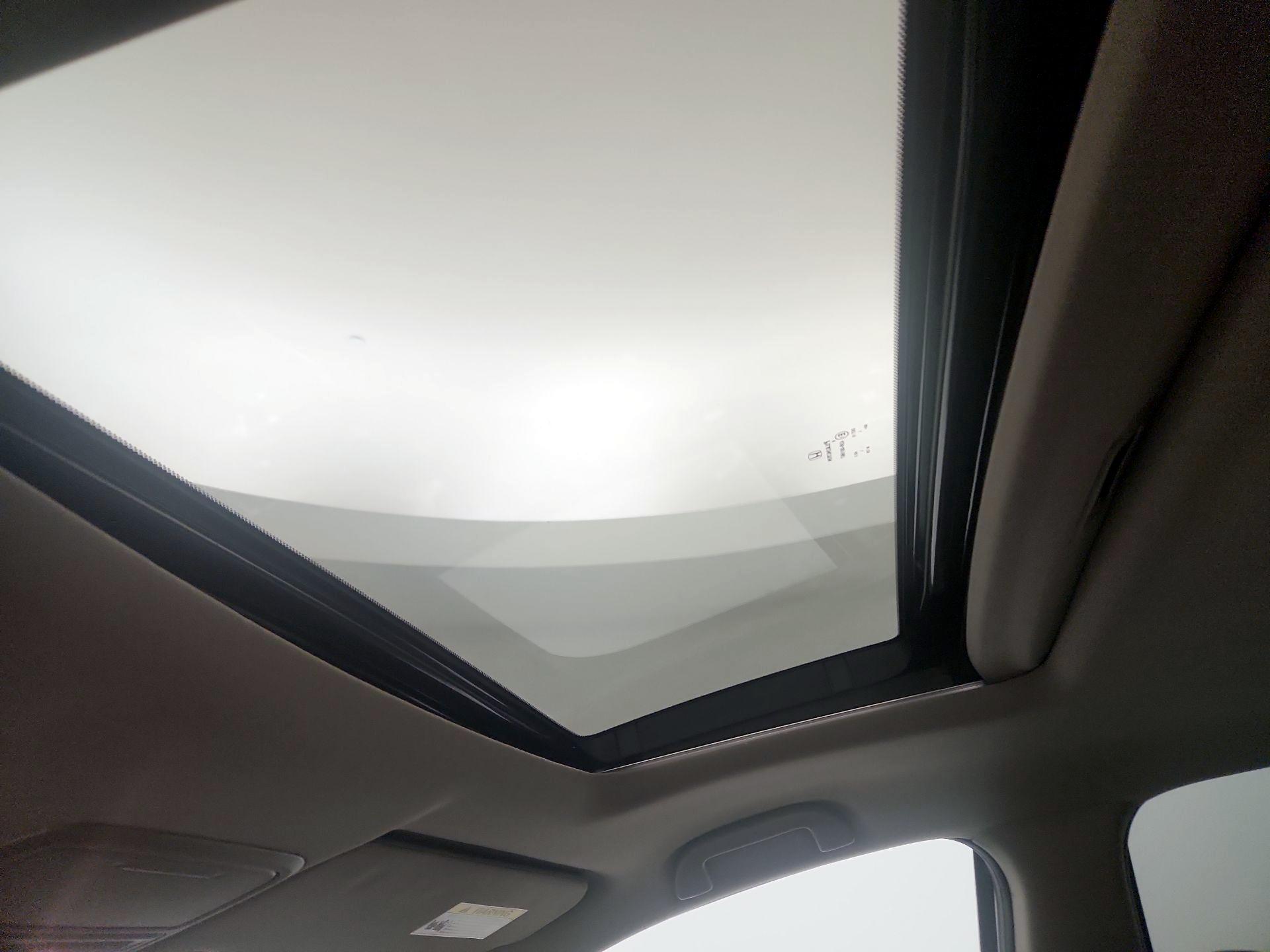 Thumbnail: 2017 Honda Pilot - 19