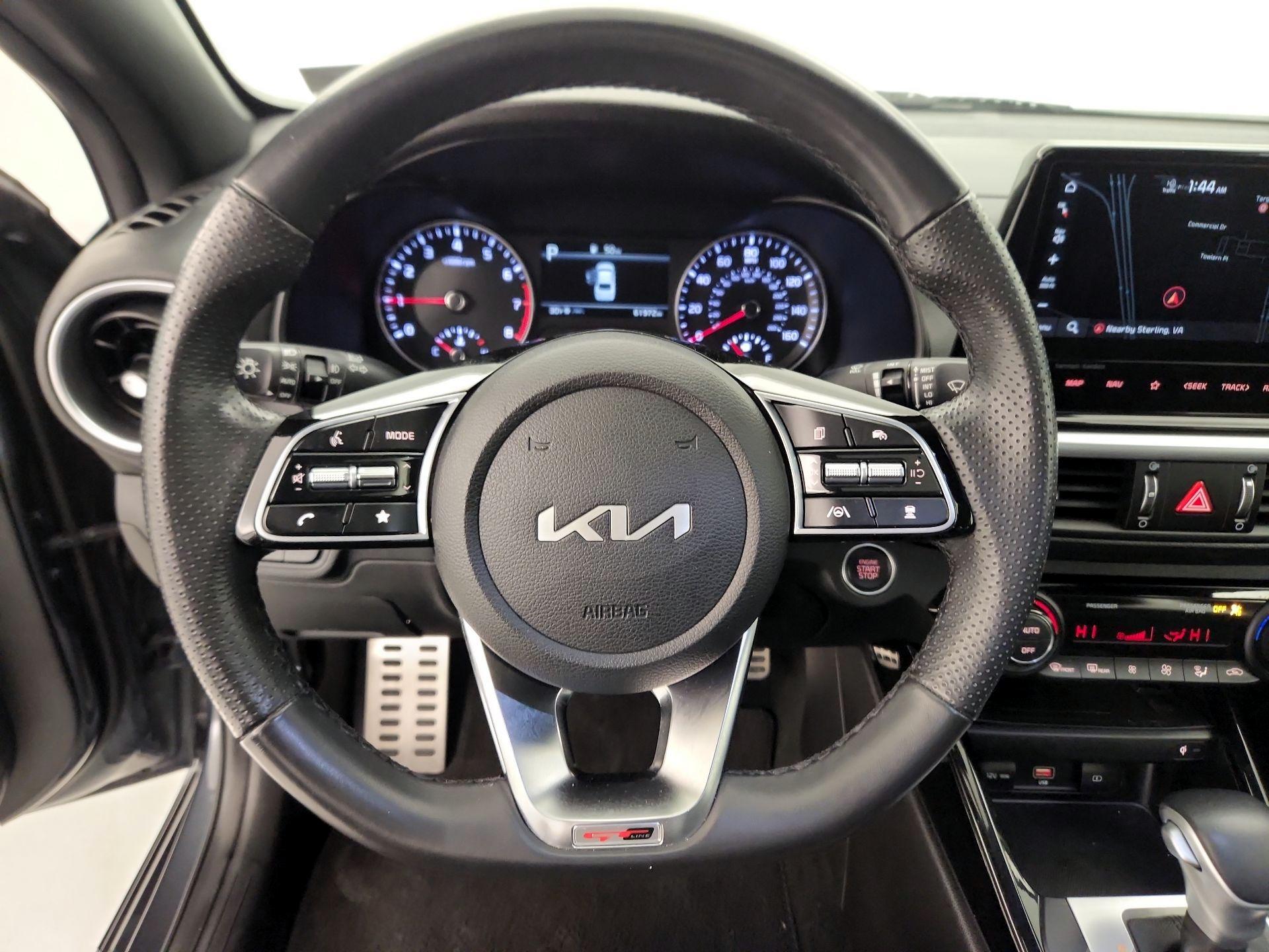 Thumbnail: 2023 Kia Forte - 10