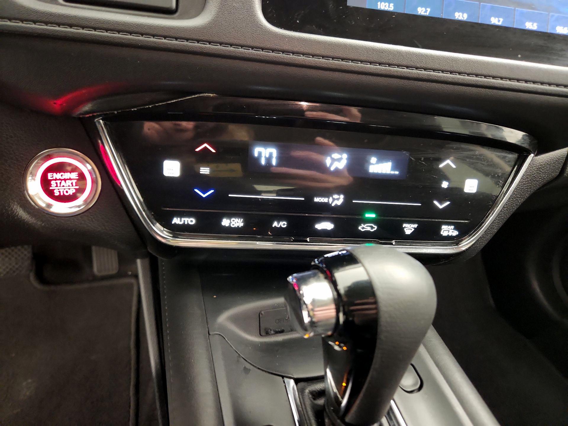 Thumbnail: 2019 Honda HR-V - 16