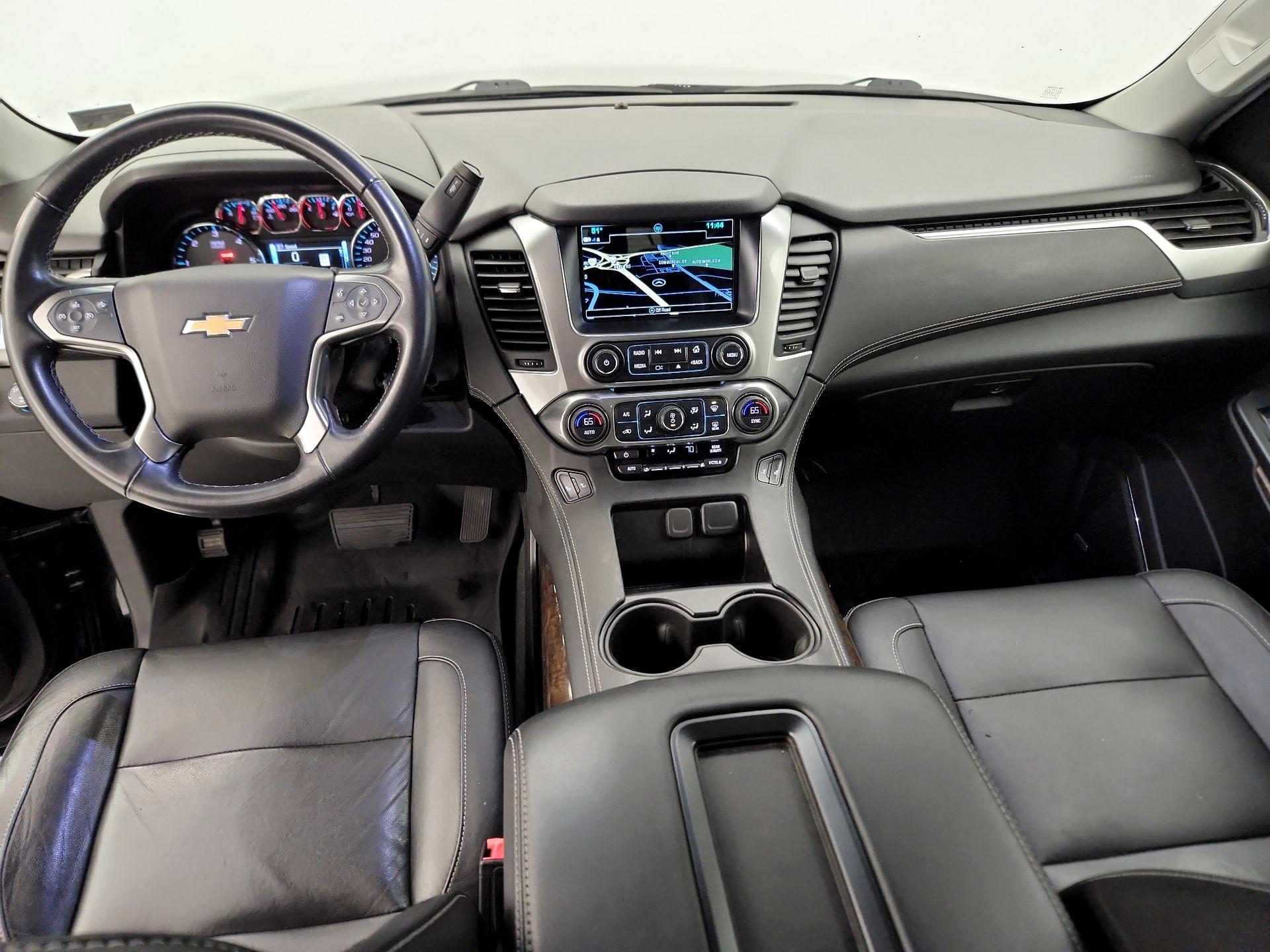 Thumbnail: 2019 Chevrolet Suburban - 9