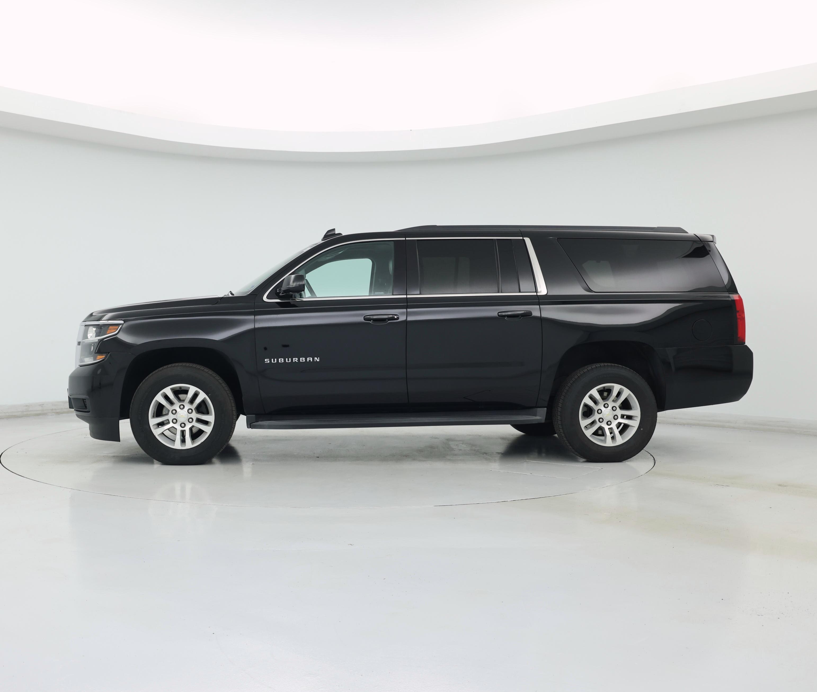 Thumbnail: 2019 Chevrolet Suburban - 3