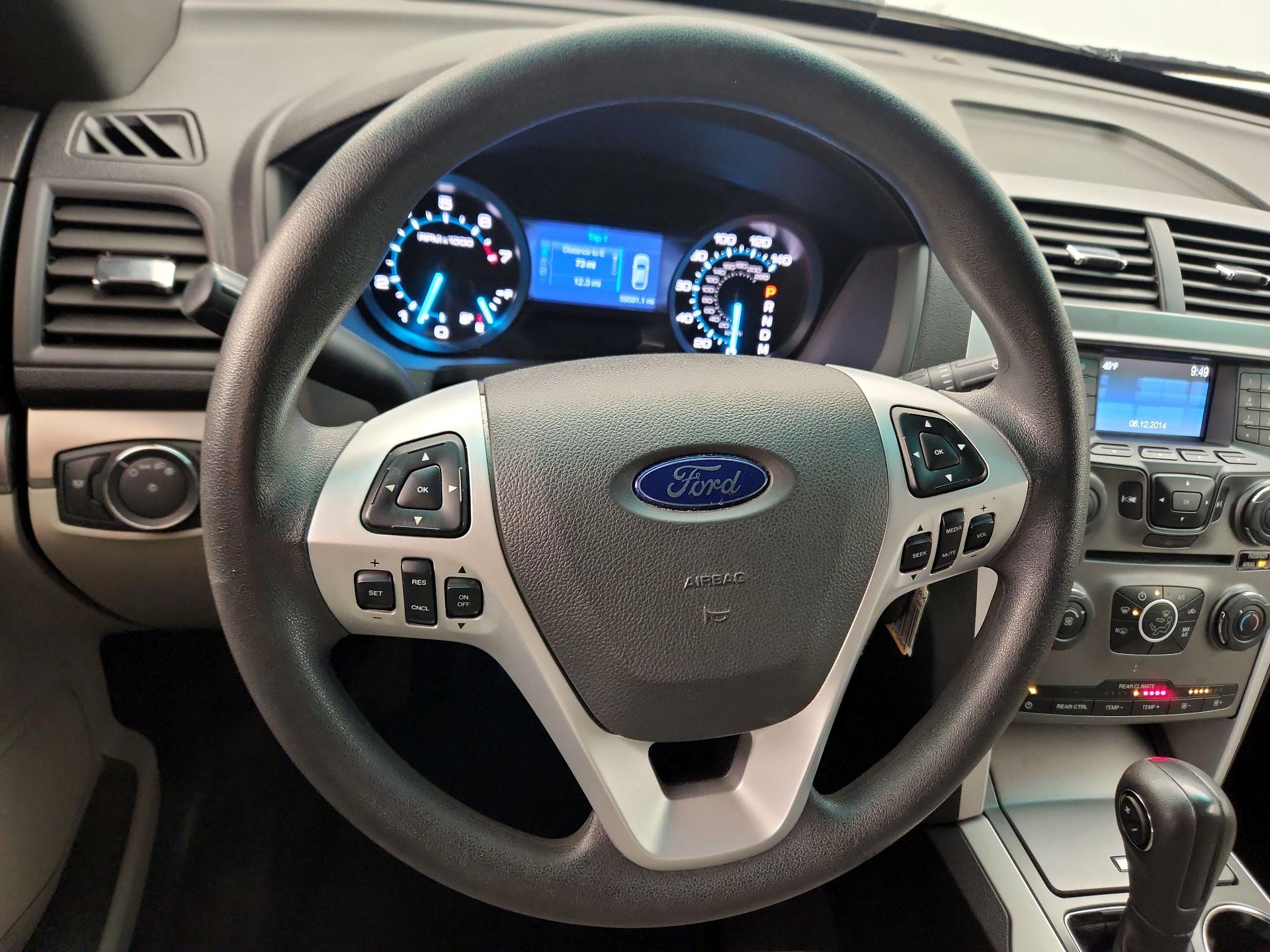 Thumbnail: 2015 Ford Explorer - 10