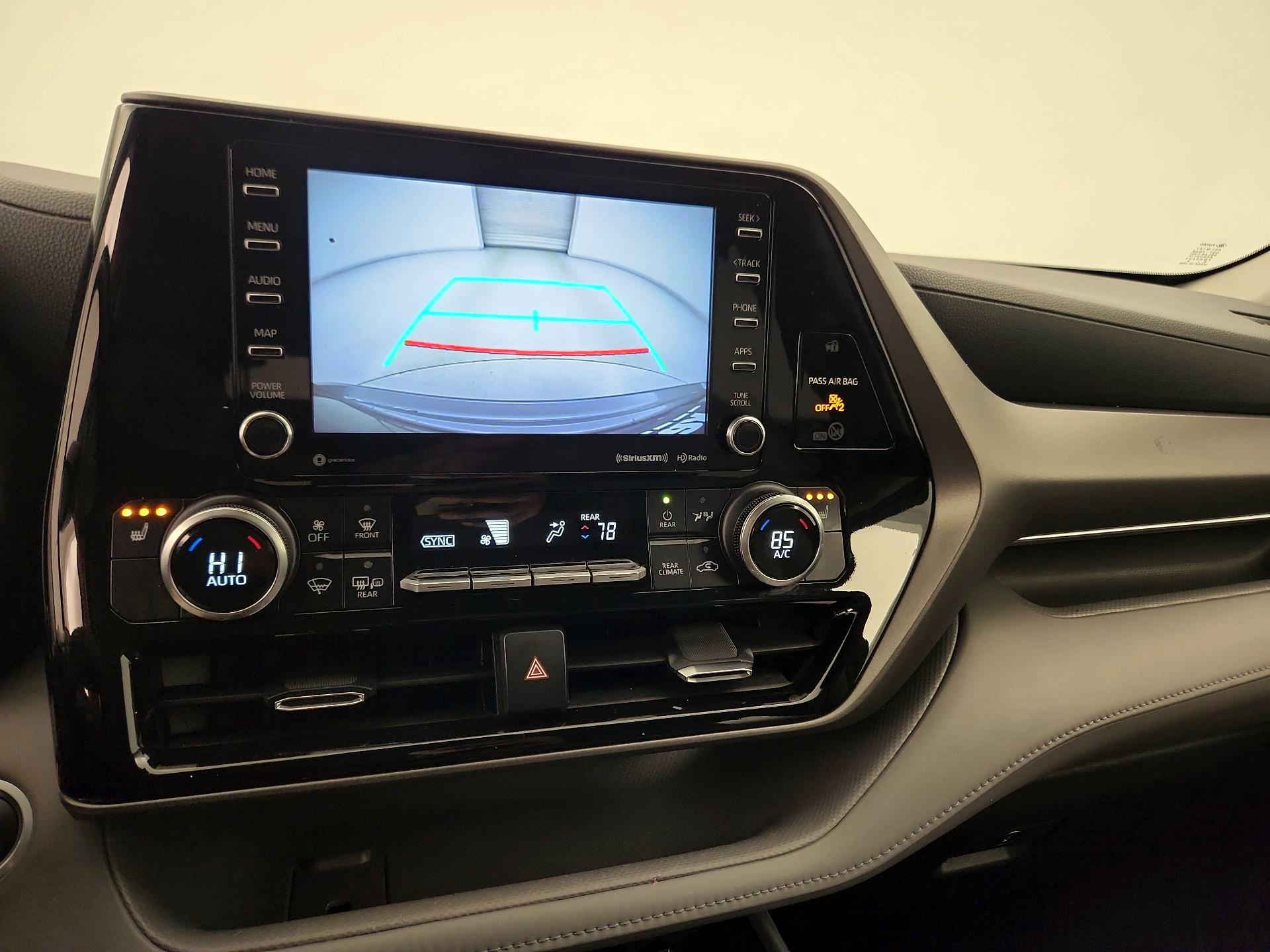 Thumbnail: 2021 Toyota Highlander - 14