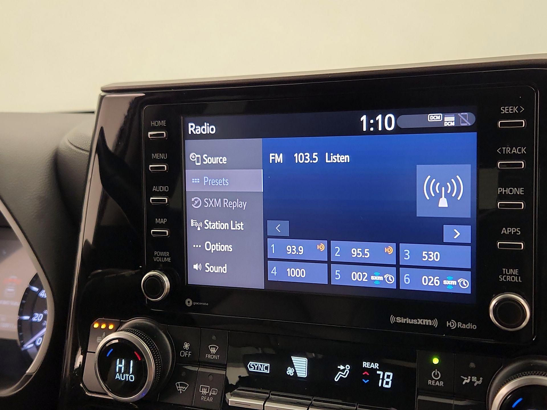 Thumbnail: 2021 Toyota Highlander - 15