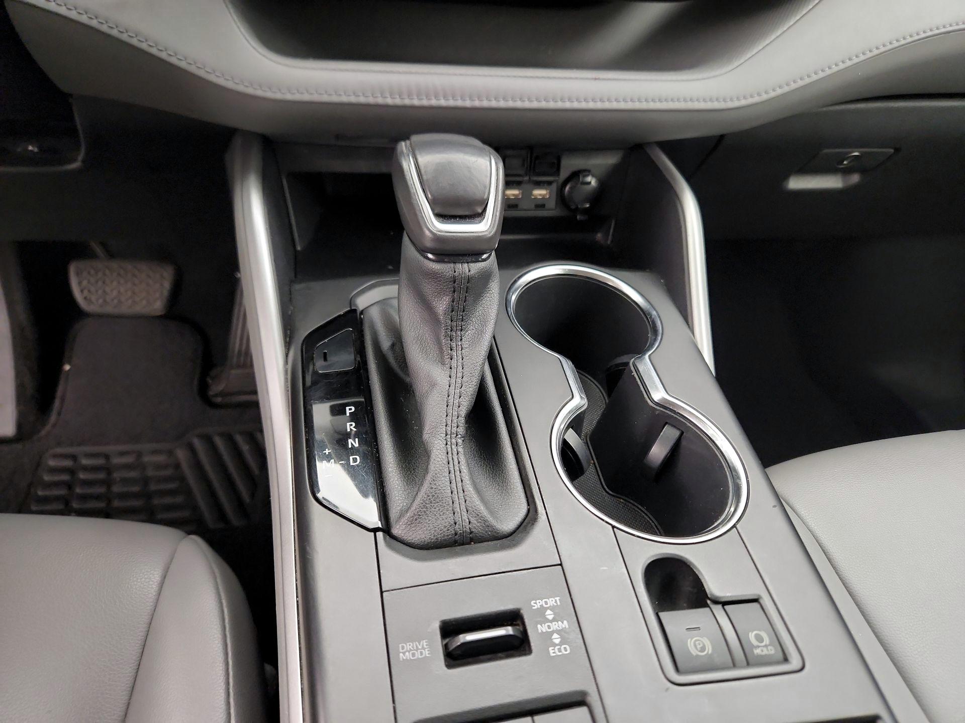 Thumbnail: 2021 Toyota Highlander - 17