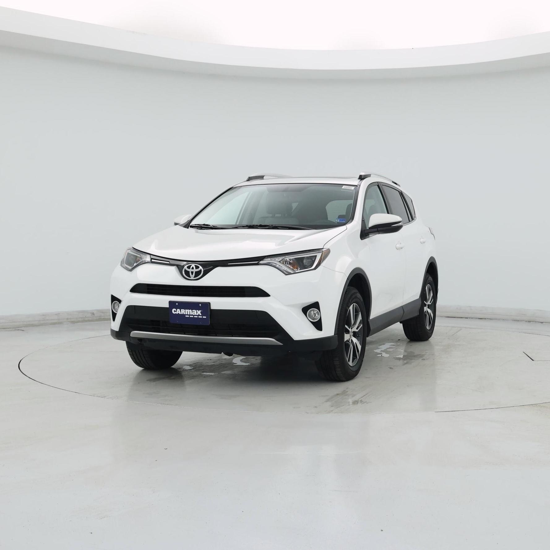 Thumbnail: 2016 Toyota RAV4 - 4
