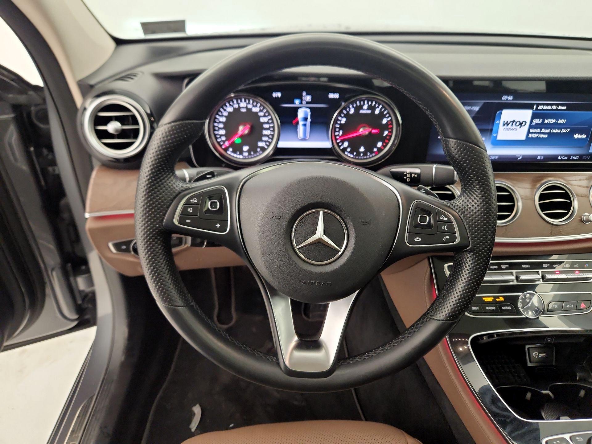 Thumbnail: 2017 Mercedes-Benz E-Class - 10