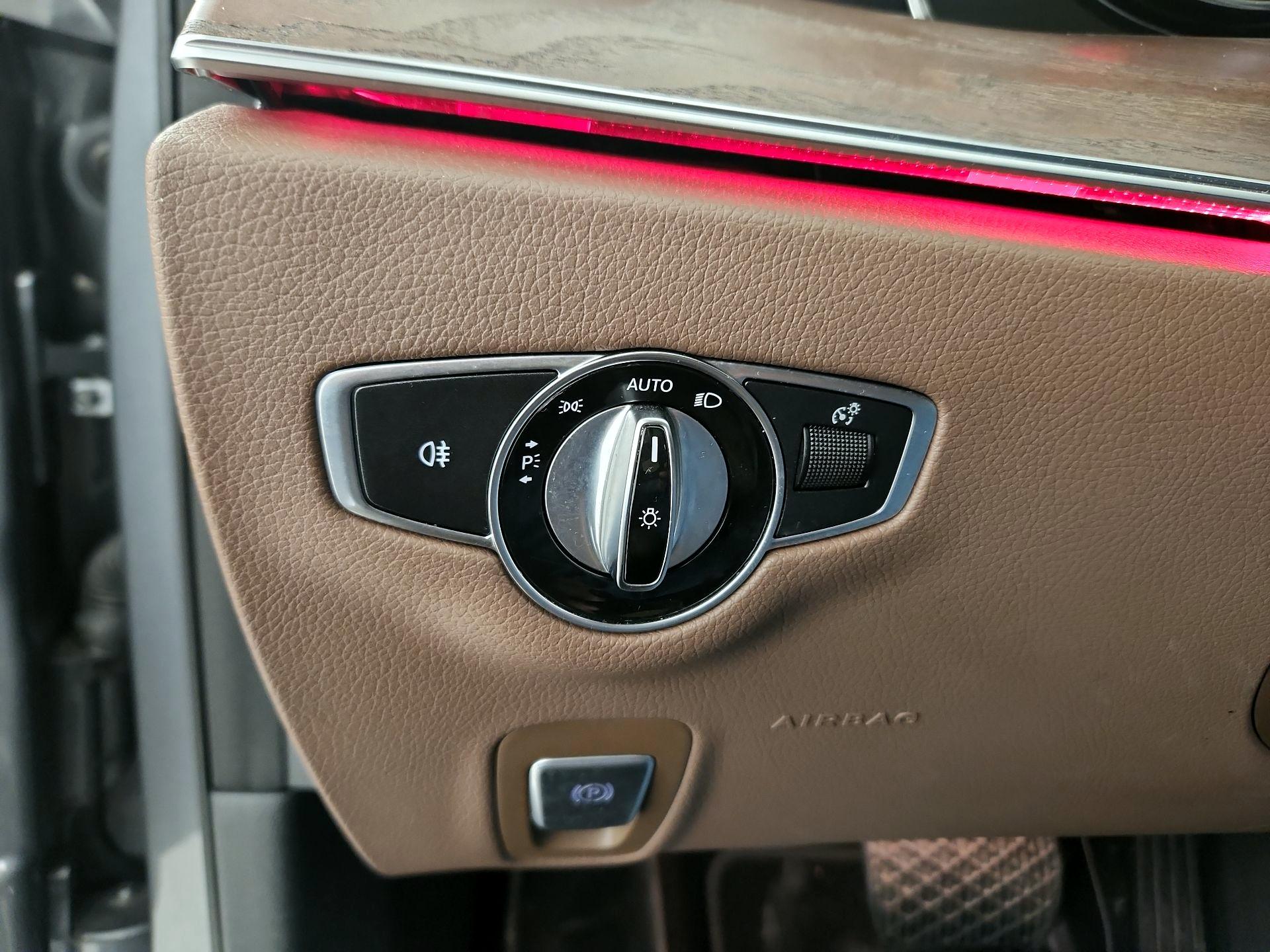 Thumbnail: 2017 Mercedes-Benz E-Class - 13