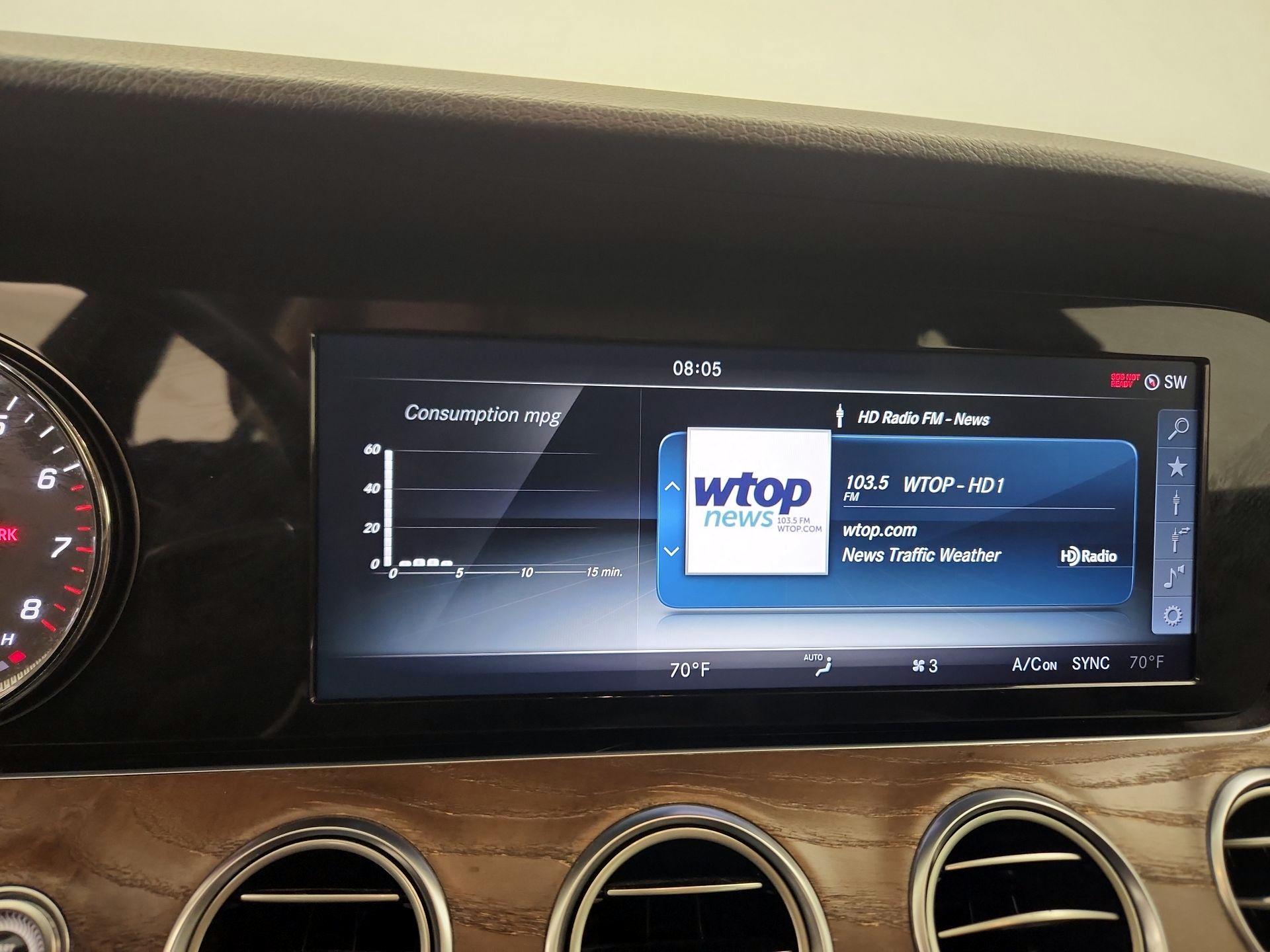 Thumbnail: 2017 Mercedes-Benz E-Class - 15