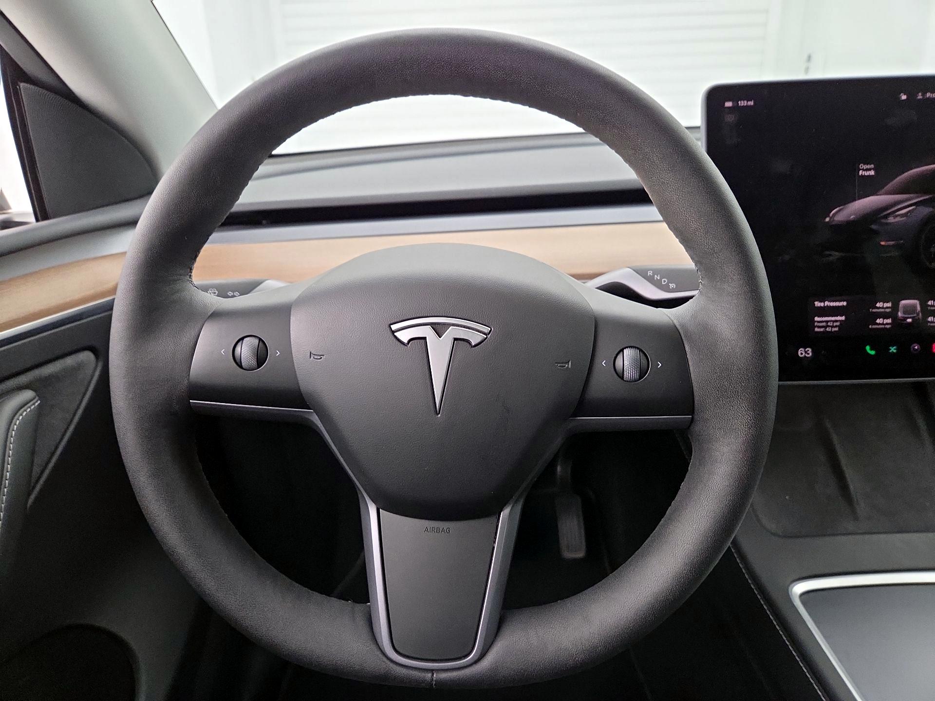 Thumbnail: 2024 Tesla Model Y - 10