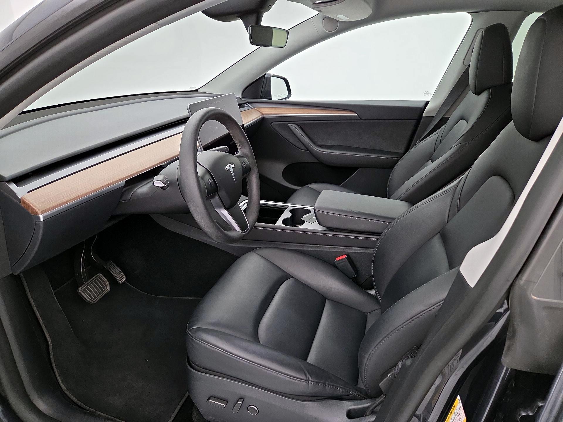 Thumbnail: 2024 Tesla Model Y - 11