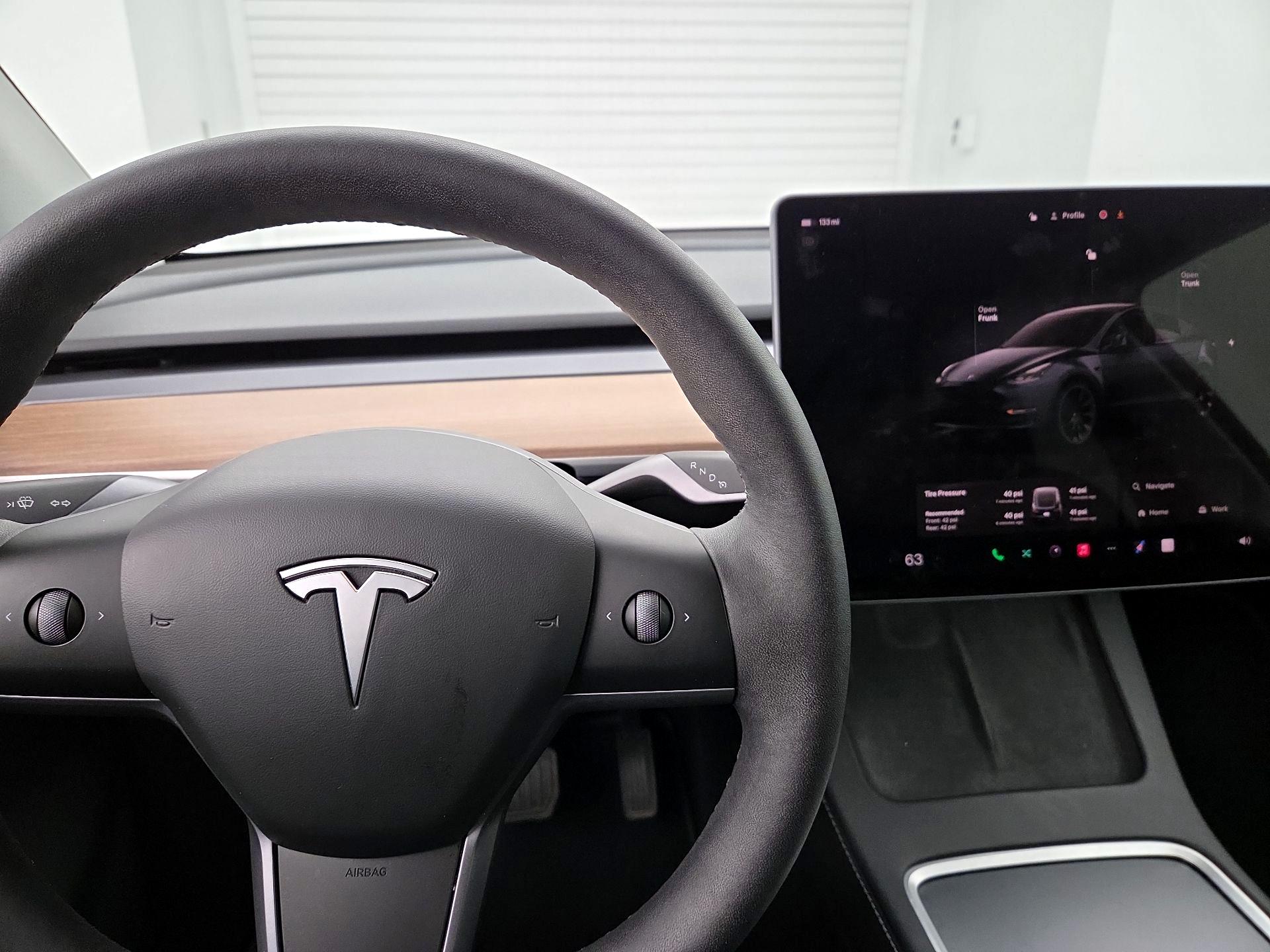 Thumbnail: 2024 Tesla Model Y - 17