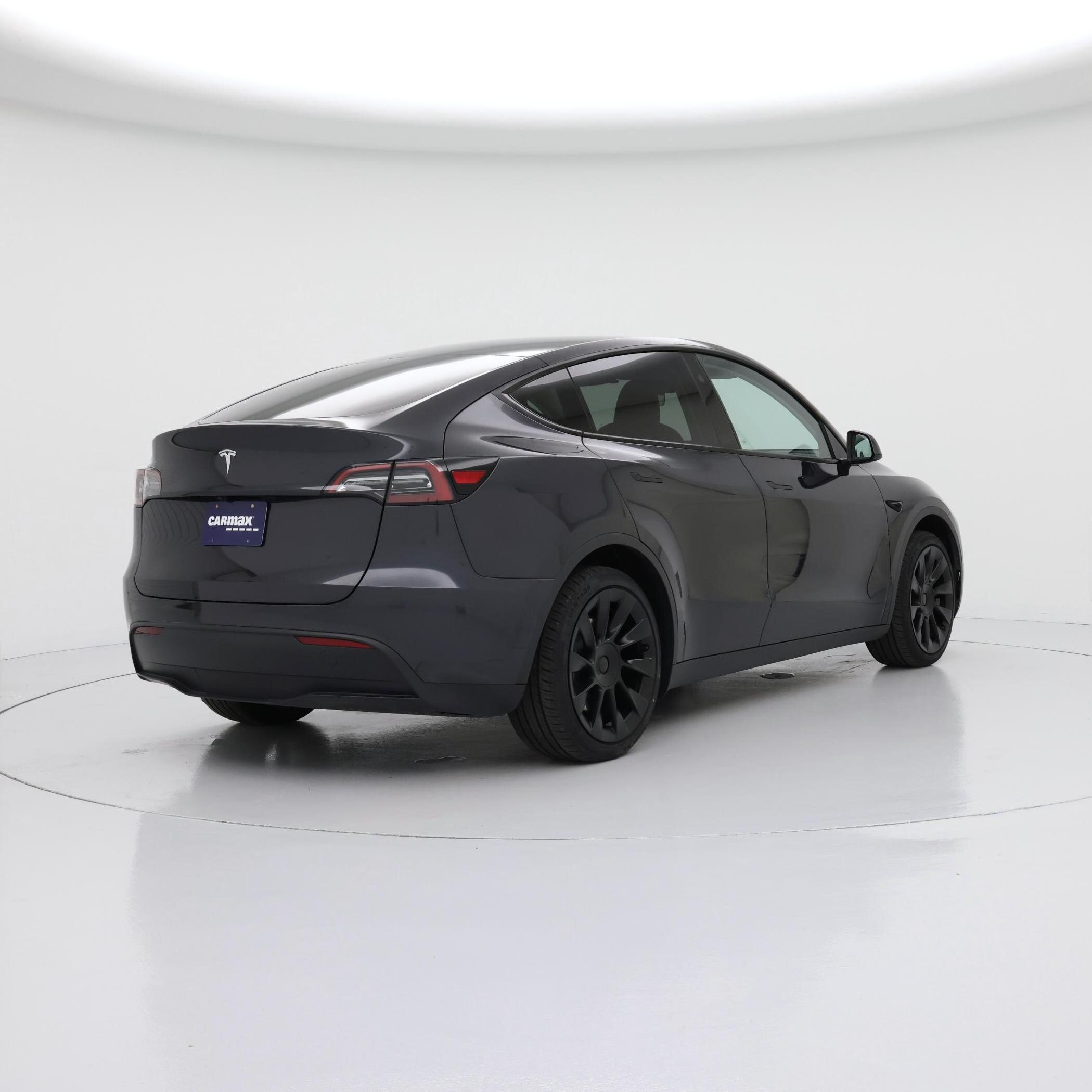 Thumbnail: 2024 Tesla Model Y - 8
