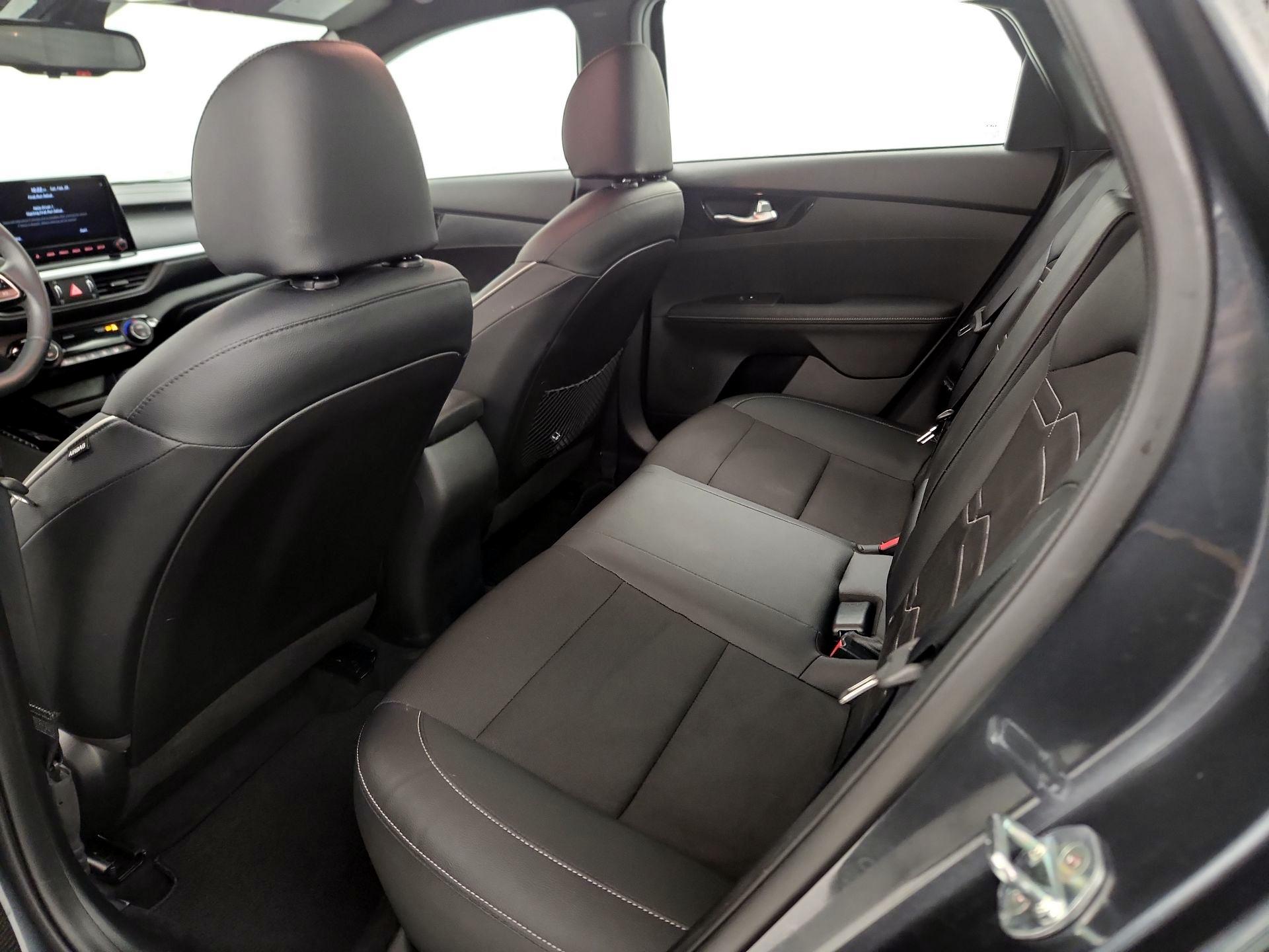 Thumbnail: 2023 Kia Forte - 19