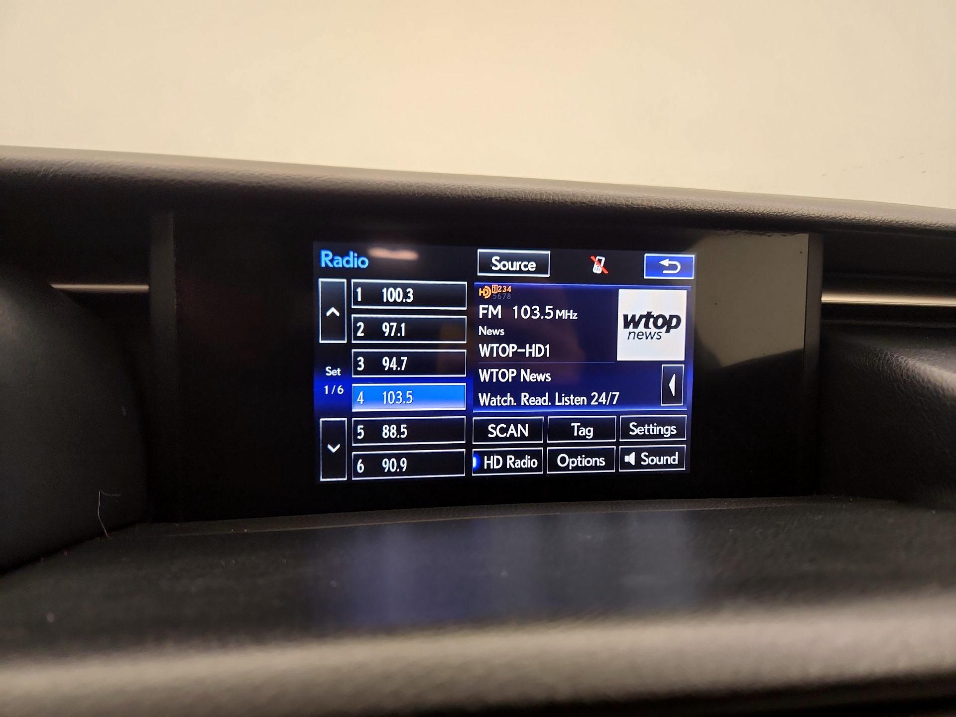 Thumbnail: 2015 Lexus RC - 16