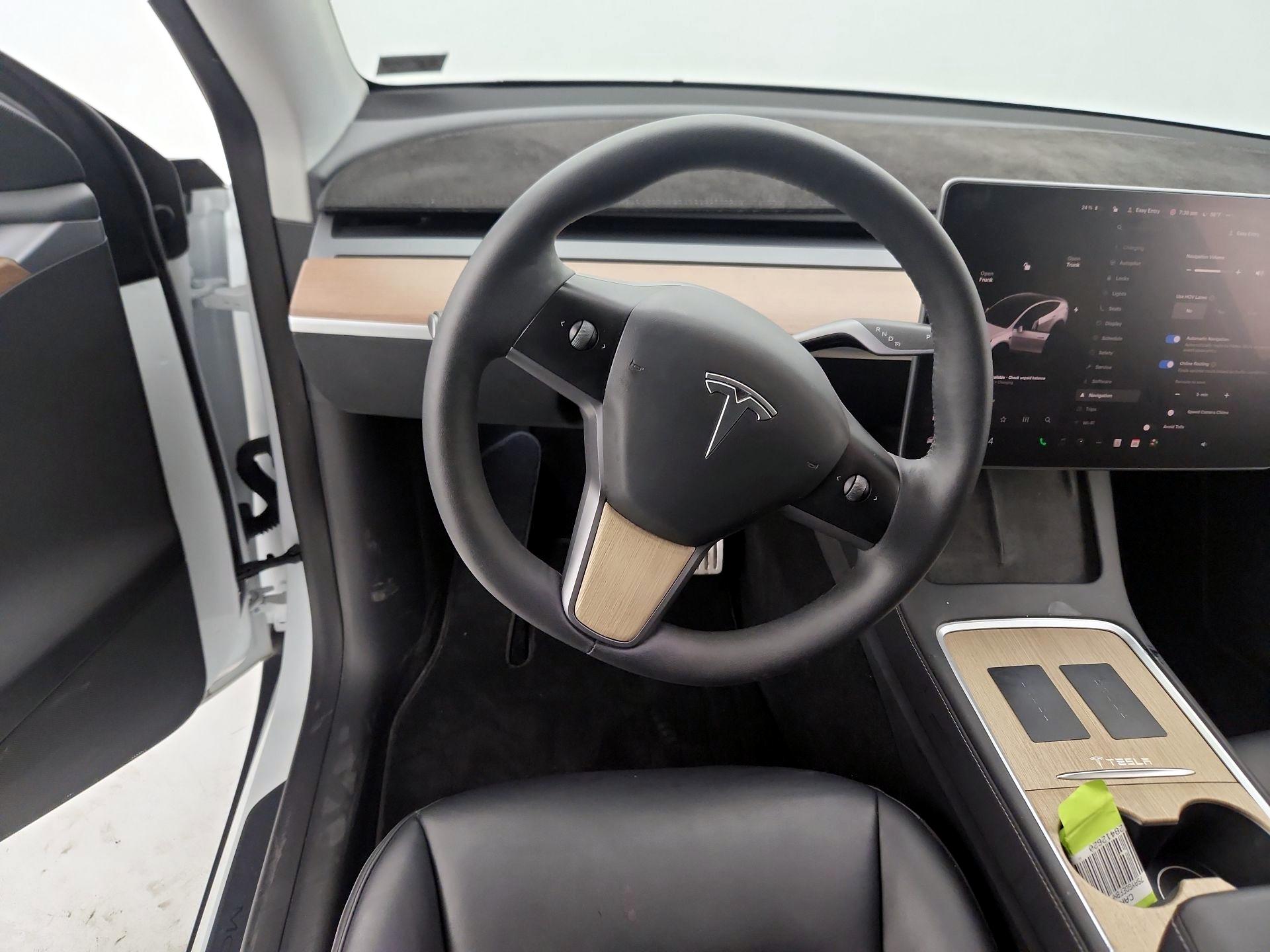 Thumbnail: 2022 Tesla Model Y - 10