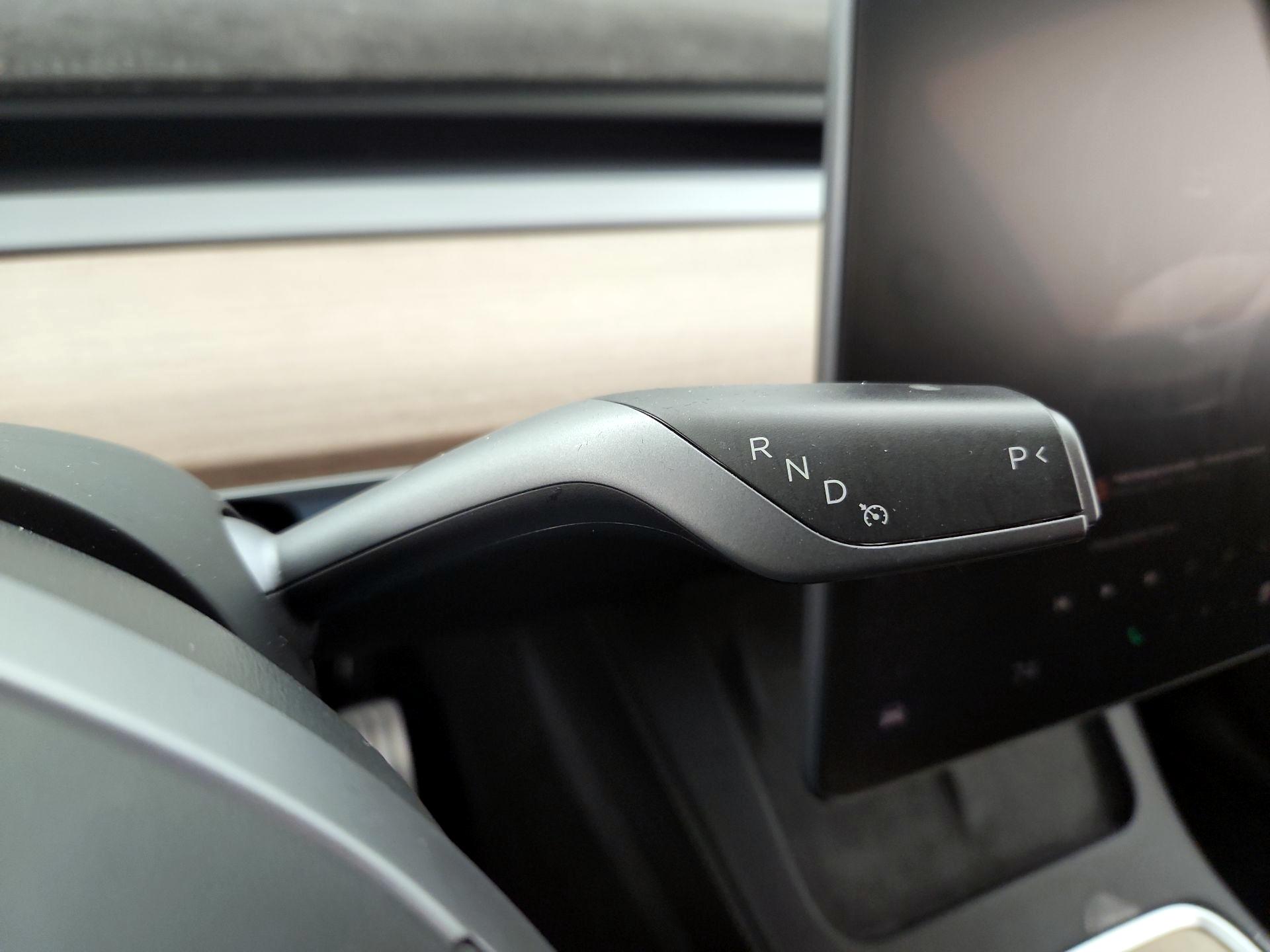 Thumbnail: 2022 Tesla Model Y - 17