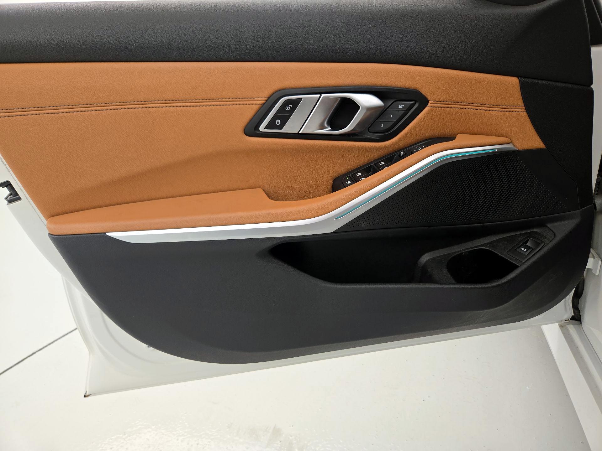 Thumbnail: 2021 BMW 3 Series - 12