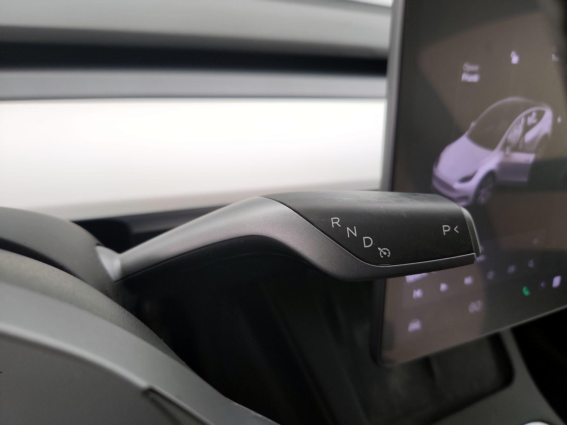 Thumbnail: 2022 Tesla Model Y - 17