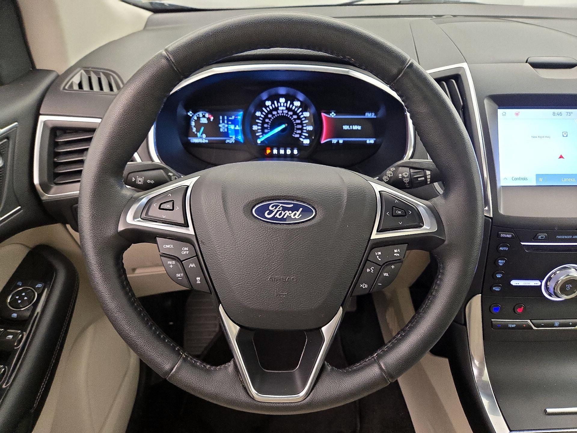 Thumbnail: 2019 Ford Edge - 10