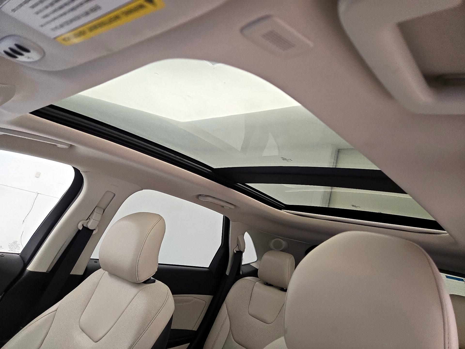 Thumbnail: 2019 Ford Edge - 20