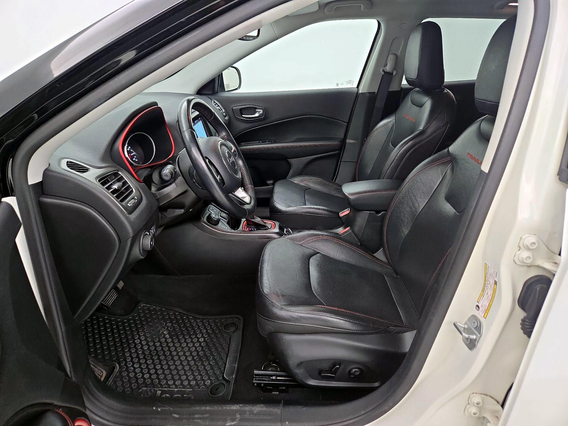 Thumbnail: 2019 Jeep Compass - 11