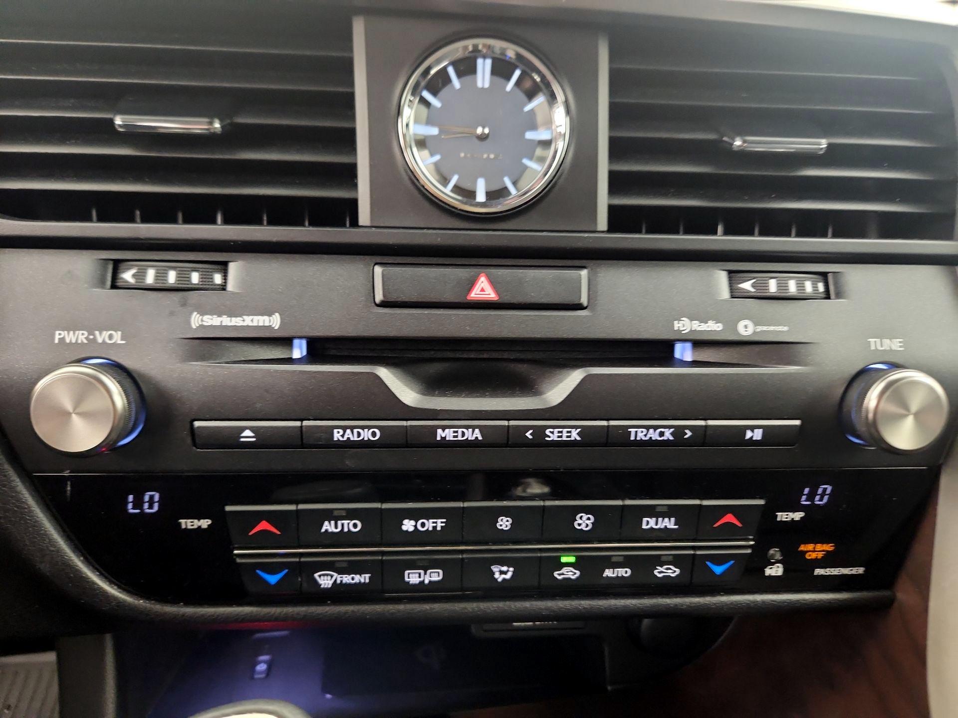 Thumbnail: 2021 Lexus RX - 16