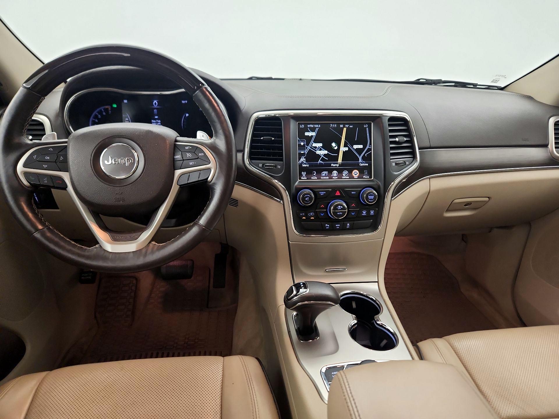 Thumbnail: 2015 Jeep Grand Cherokee - 9