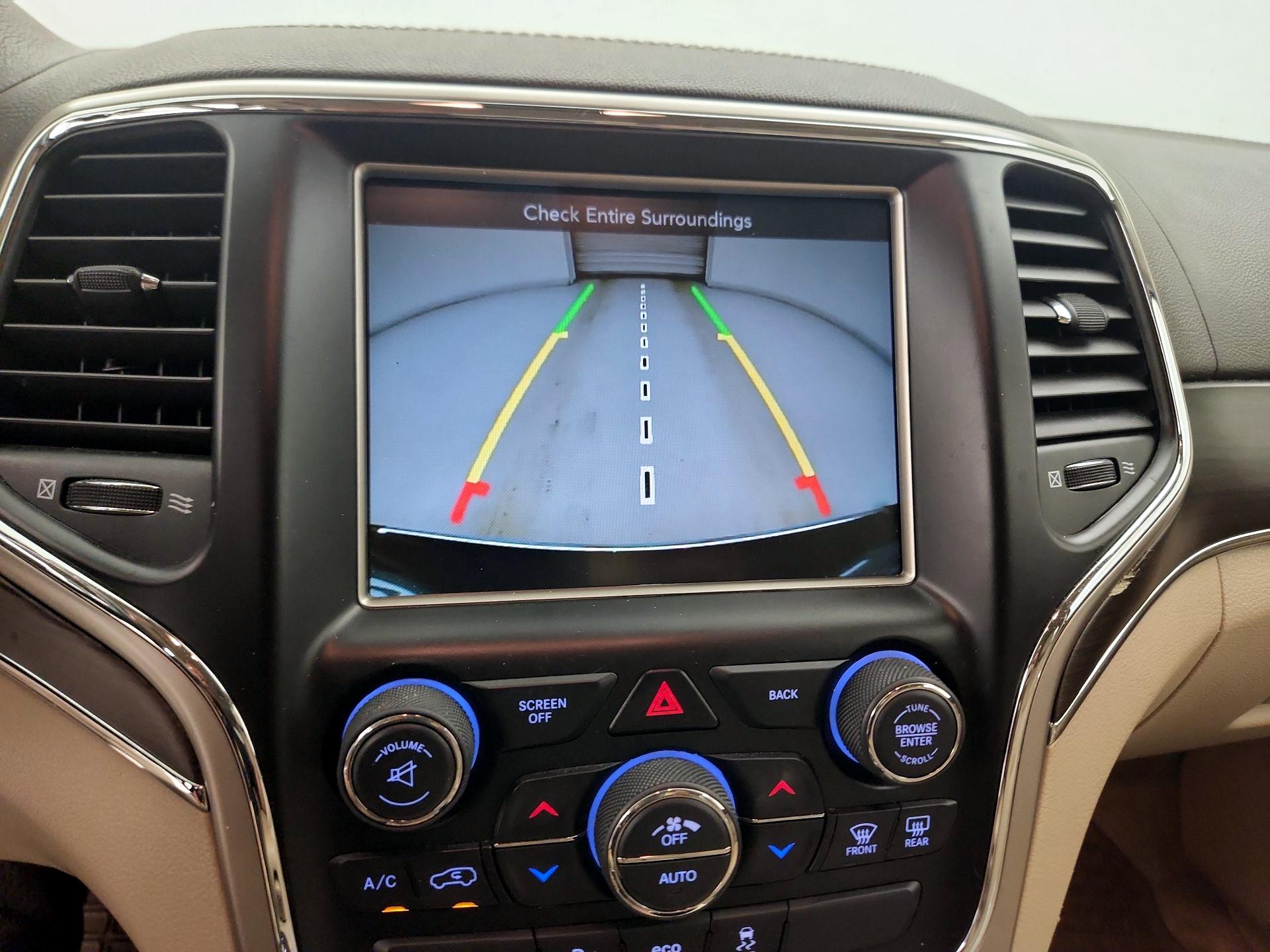 Thumbnail: 2015 Jeep Grand Cherokee - 15