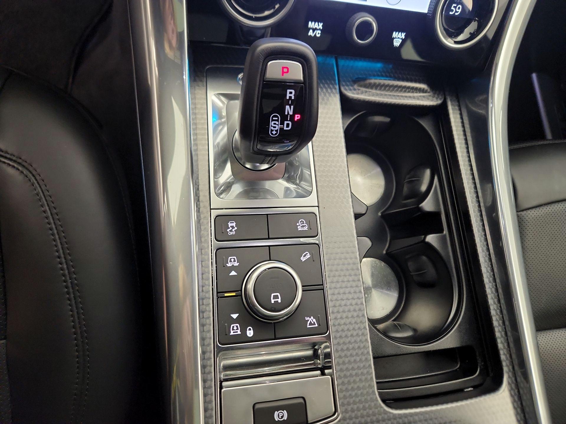 Thumbnail: 2019 Land Rover Range Rover Sport - 17