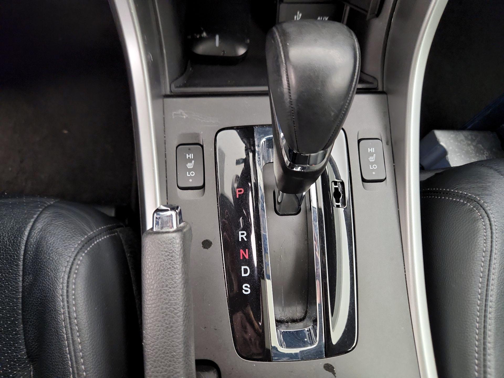 Thumbnail: 2015 Honda Accord - 17