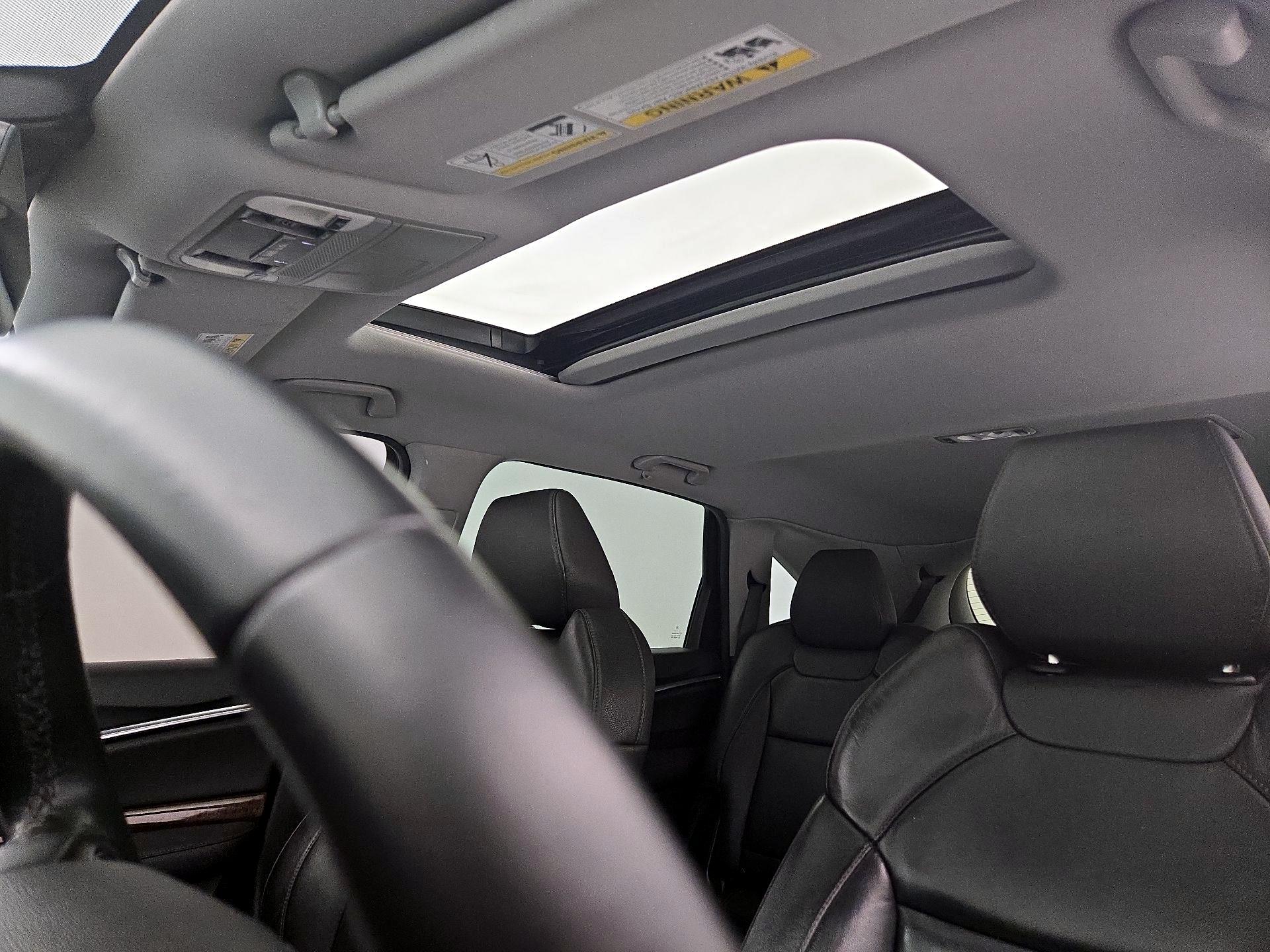 Thumbnail: 2019 Acura MDX - 19