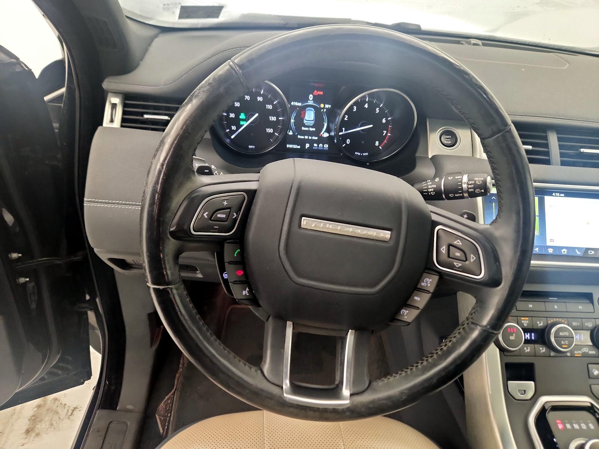 Thumbnail: 2017 Land Rover Range Rover Evoque - 10